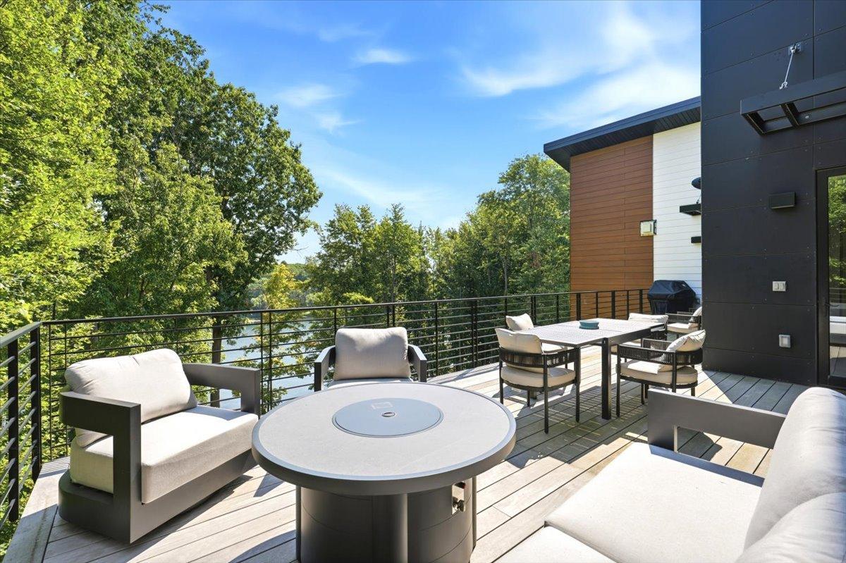 main property photo 73