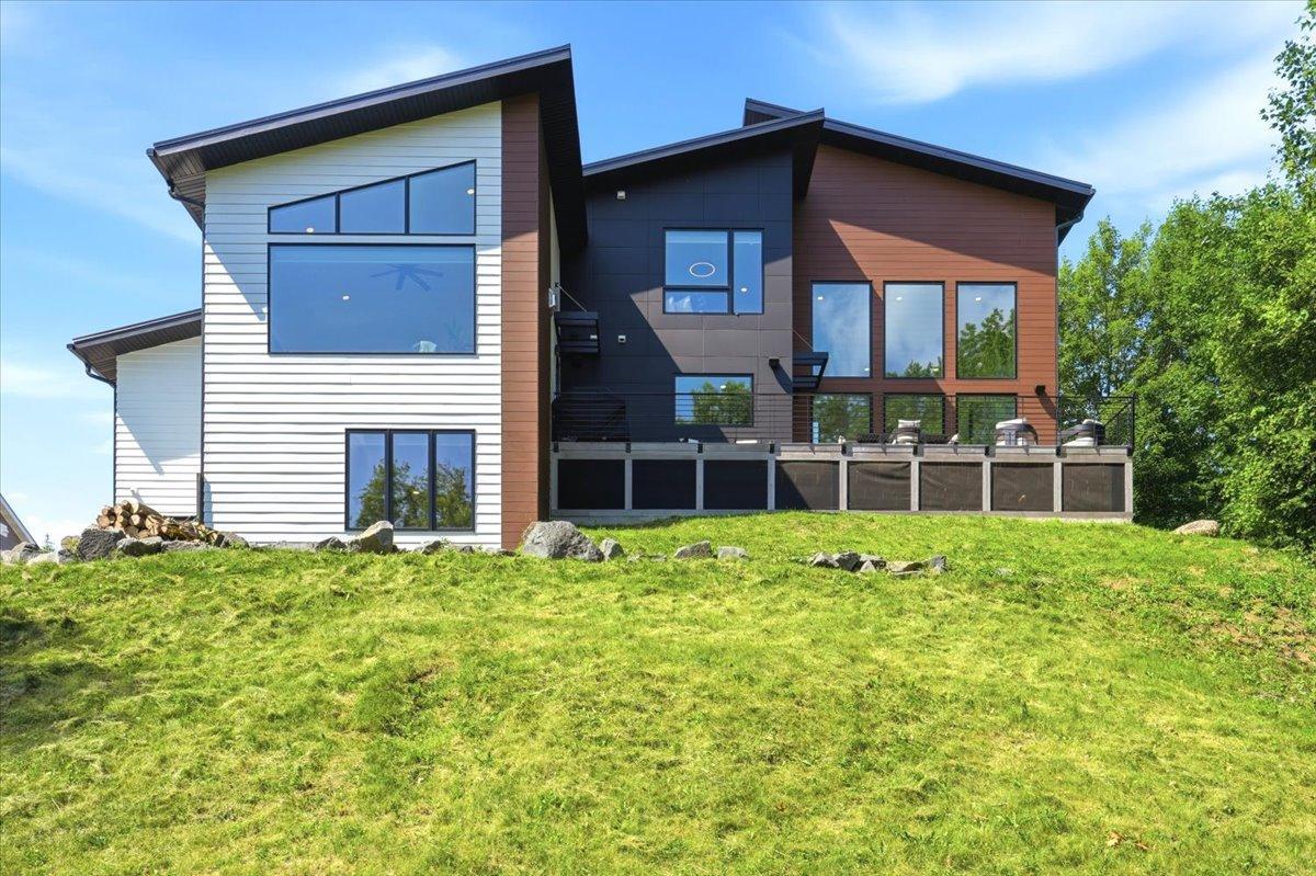 main property photo 76