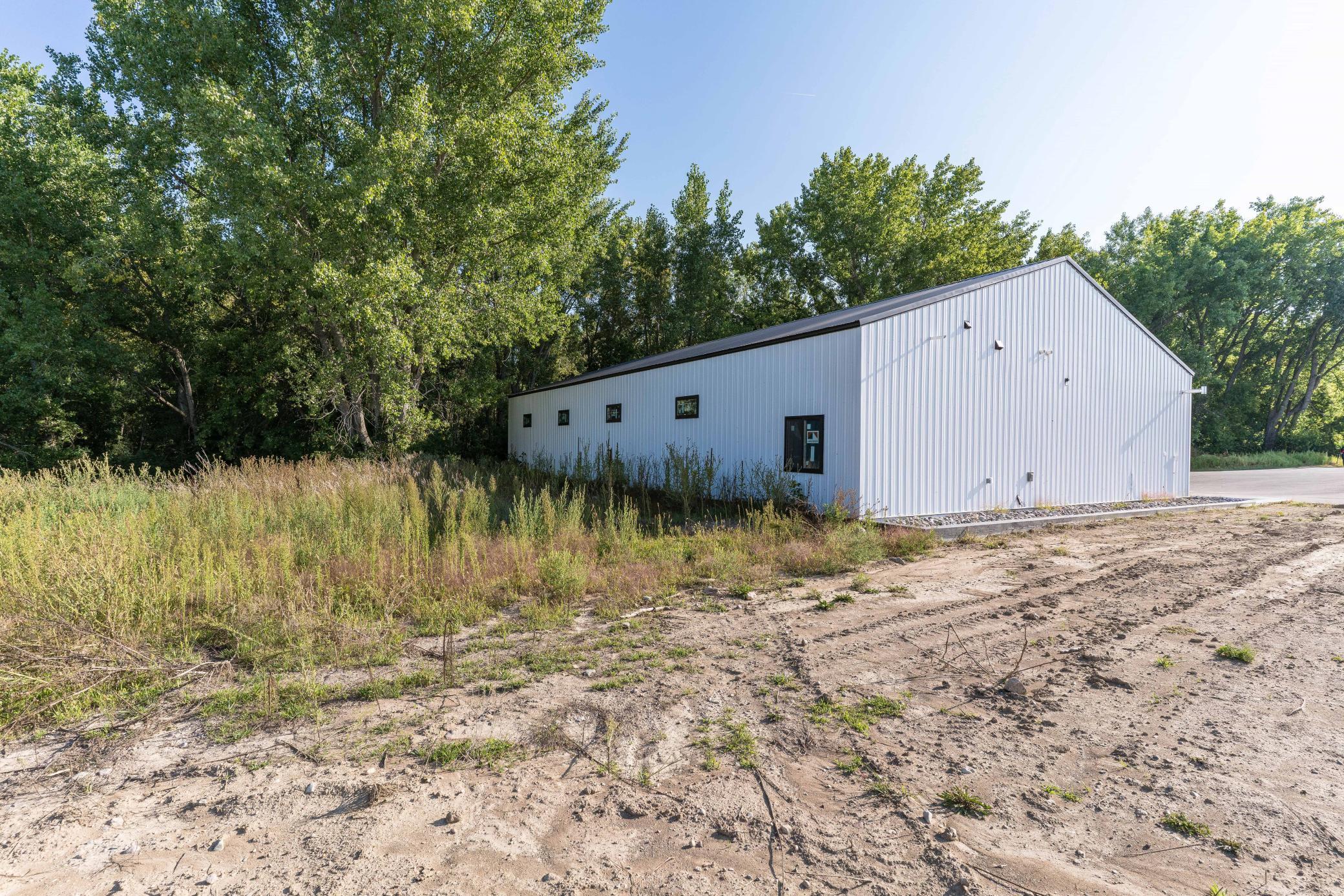 main property photo 89