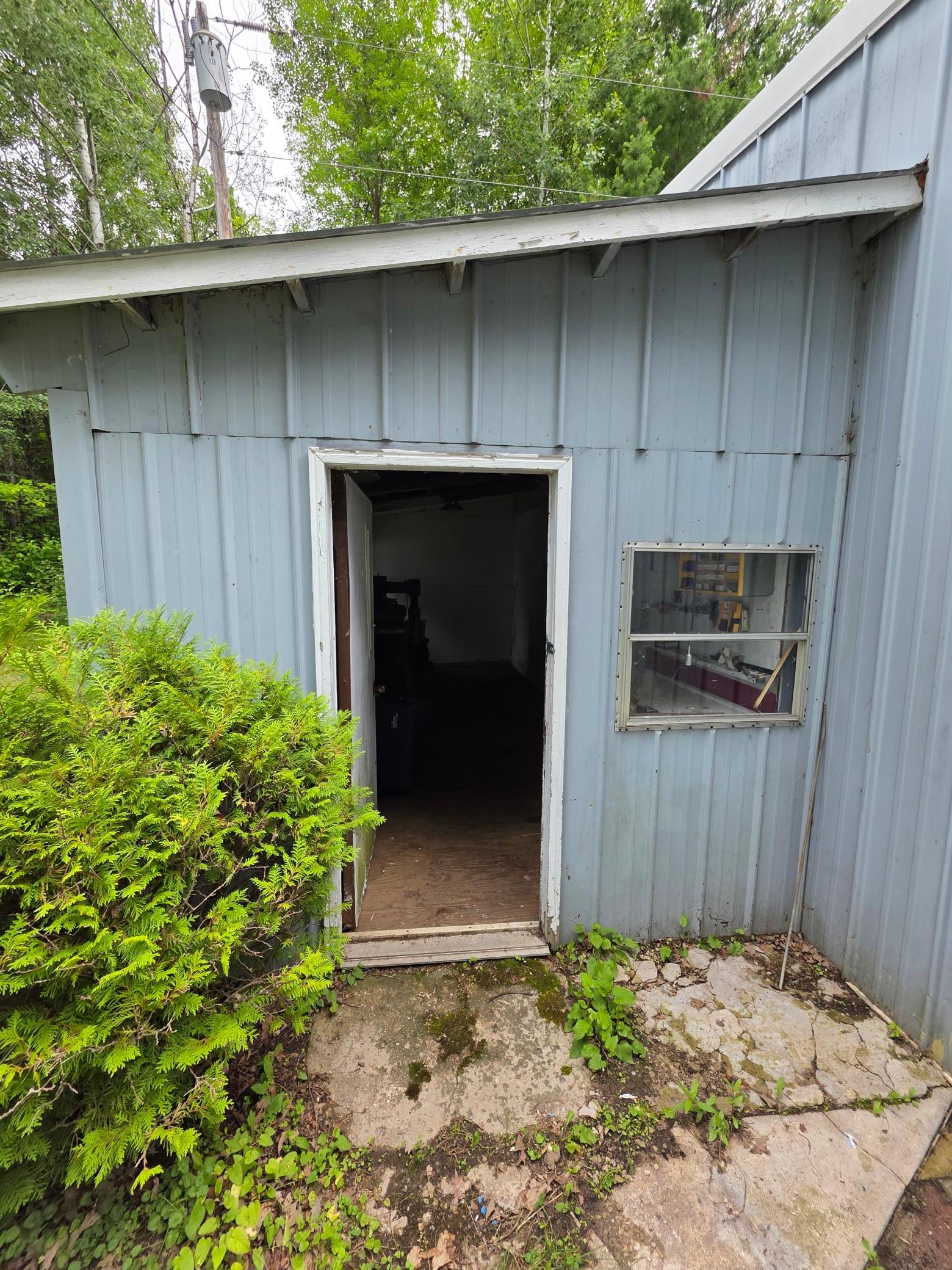 main property photo 38