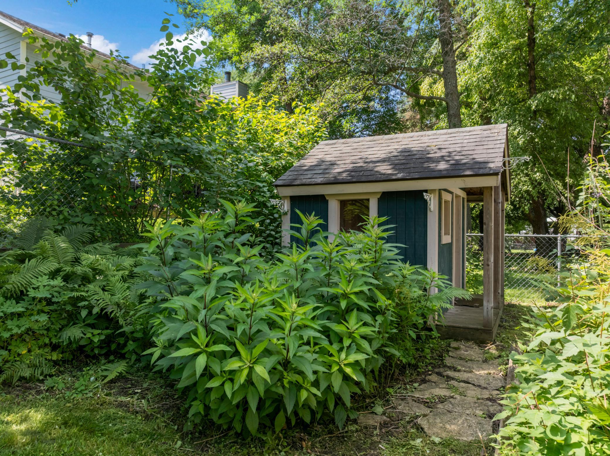 main property photo 31