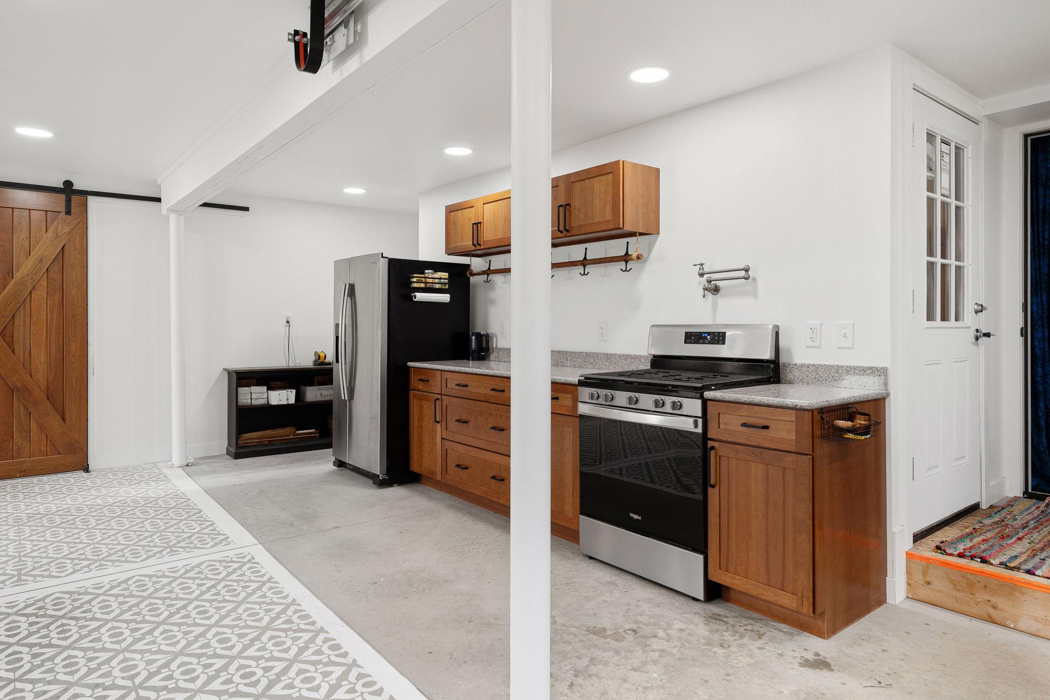 main property photo 103