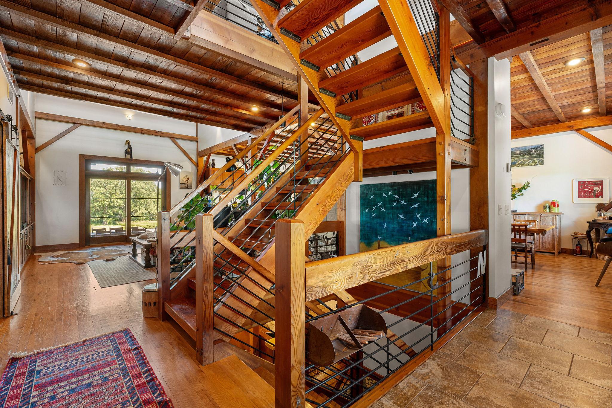 main property photo 40