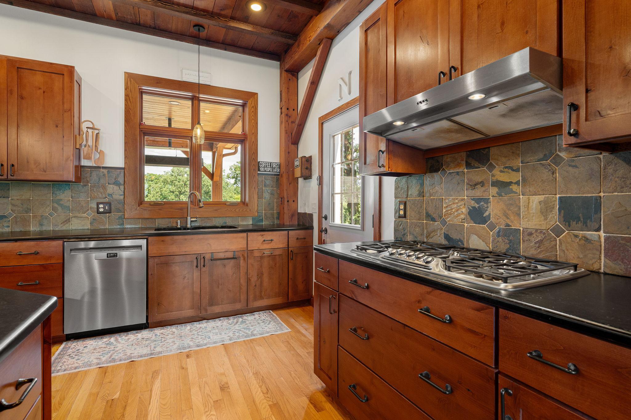 main property photo 51