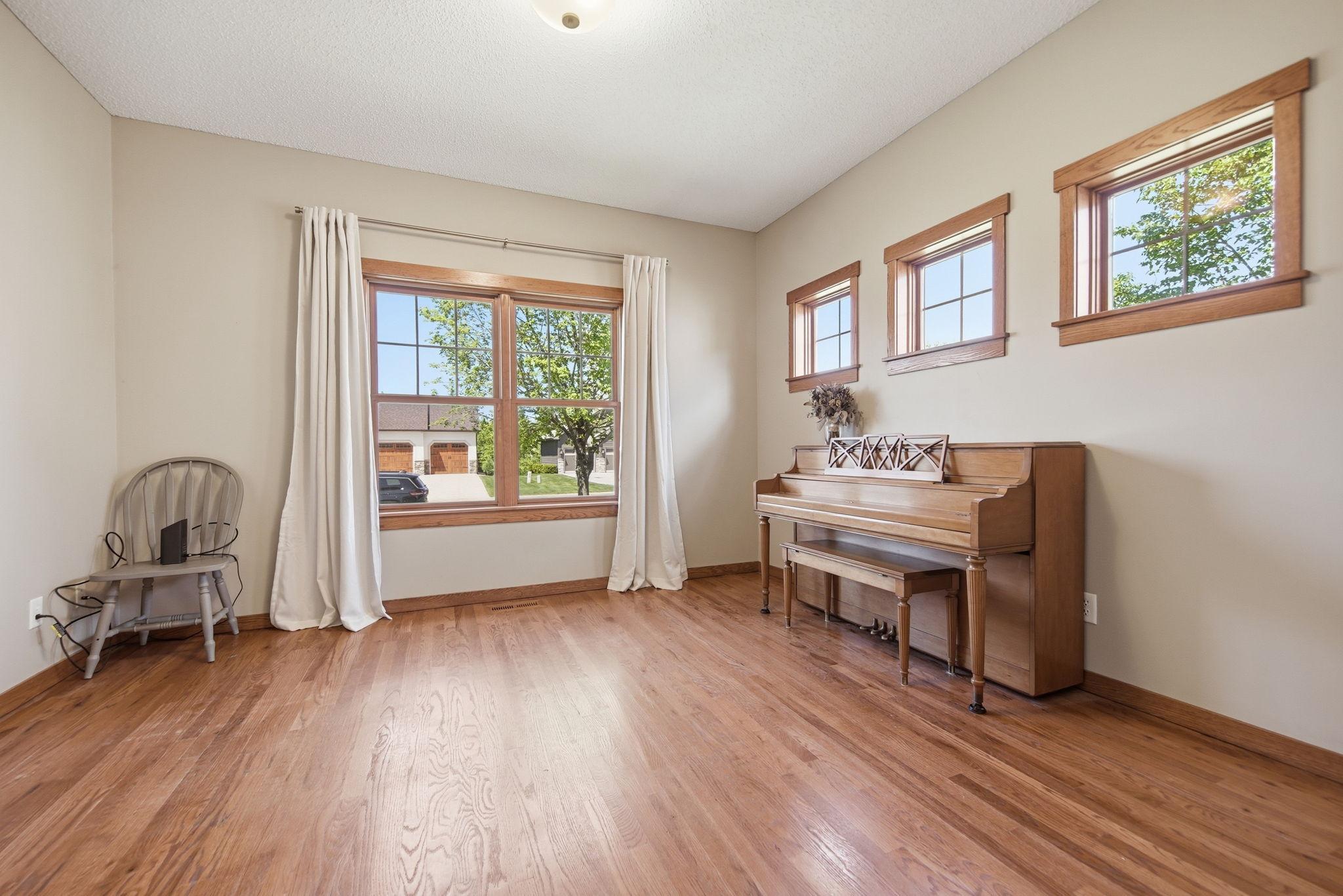 main property photo 12