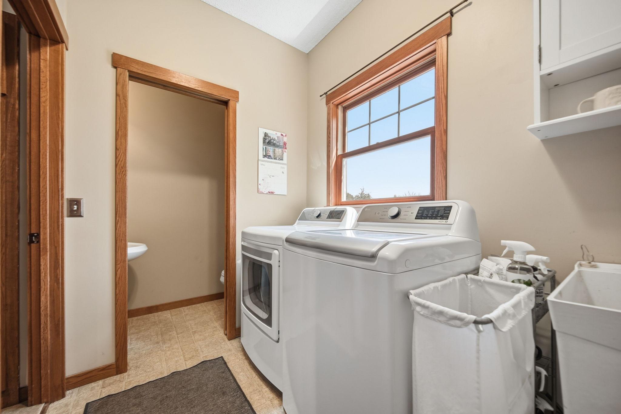 main property photo 15