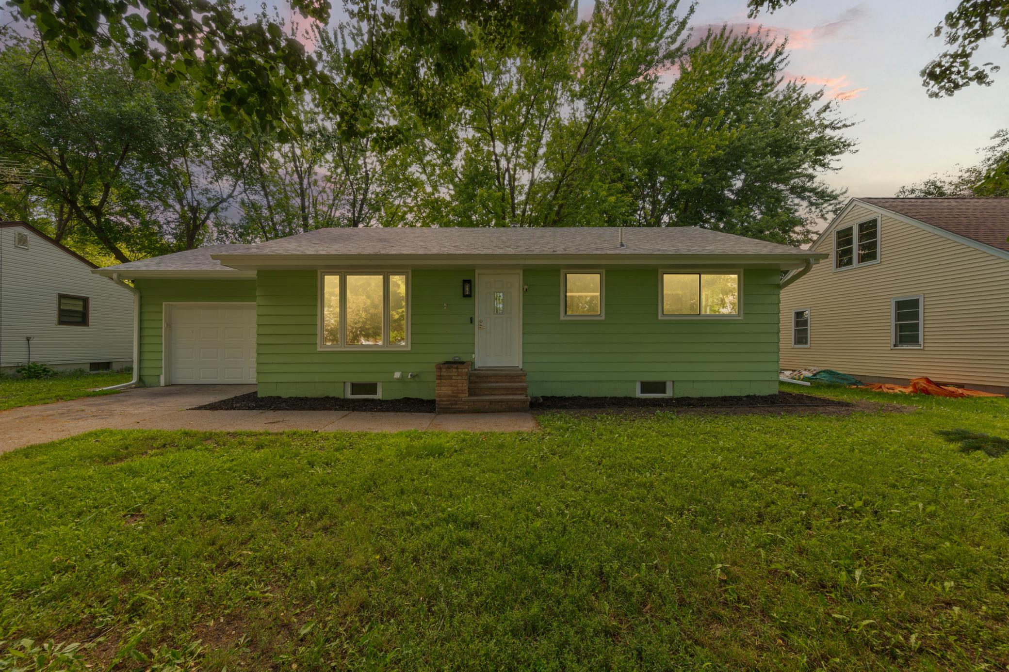 main property photo 41