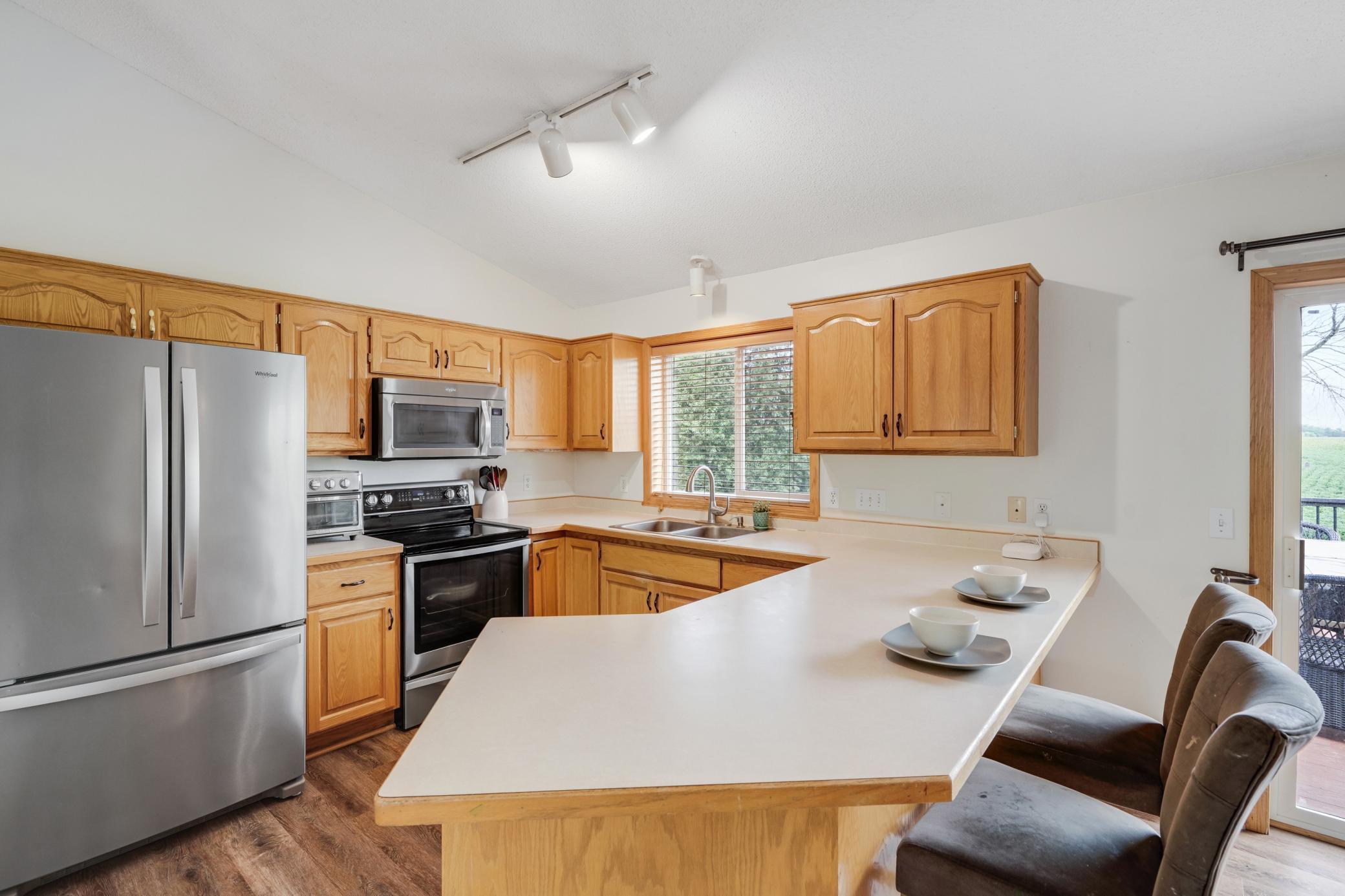 main property photo 7