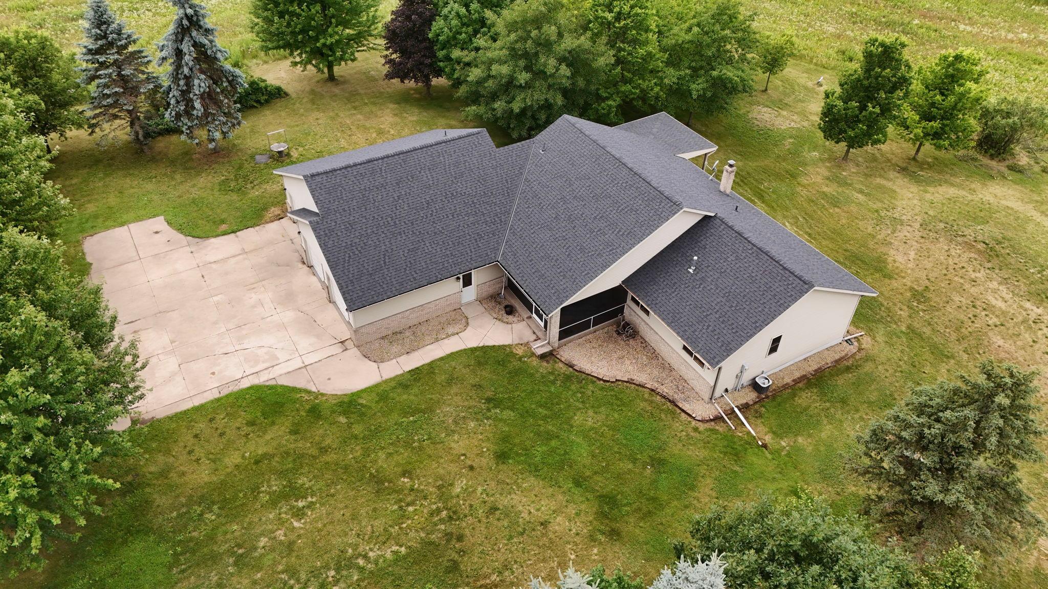 main property photo 38