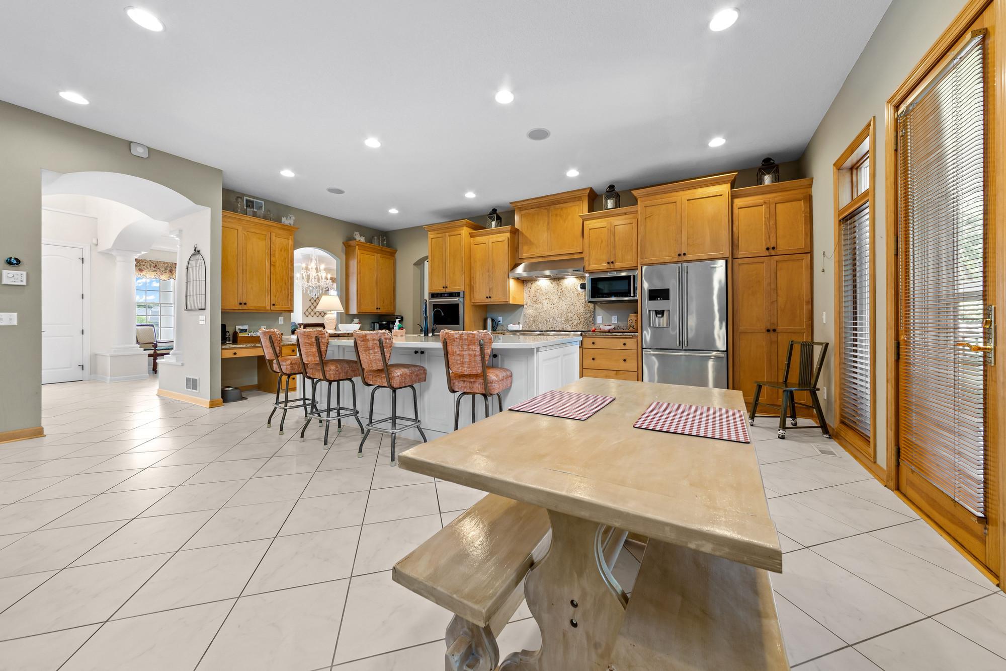main property photo 15