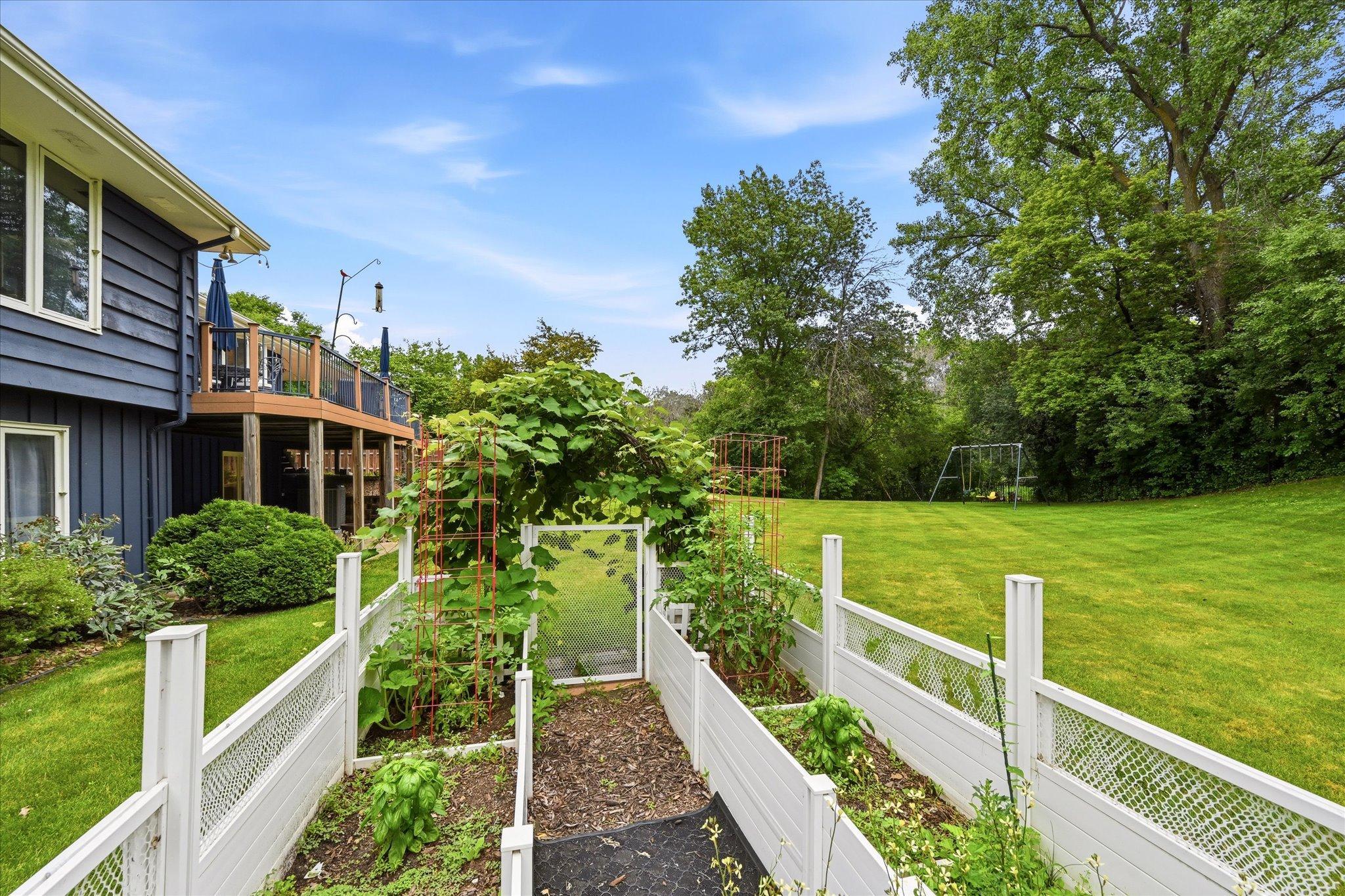 main property photo 59