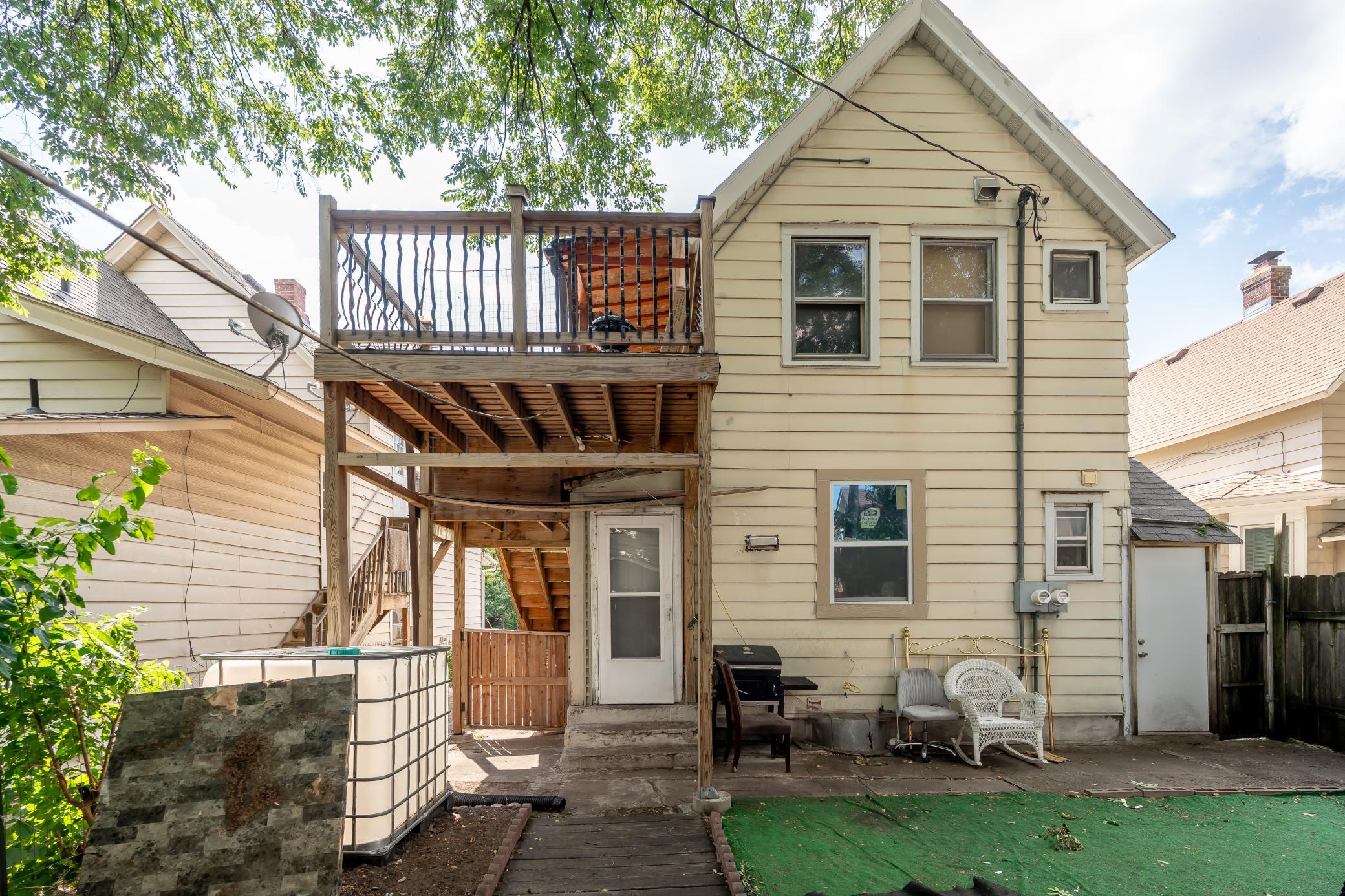 main property photo 16