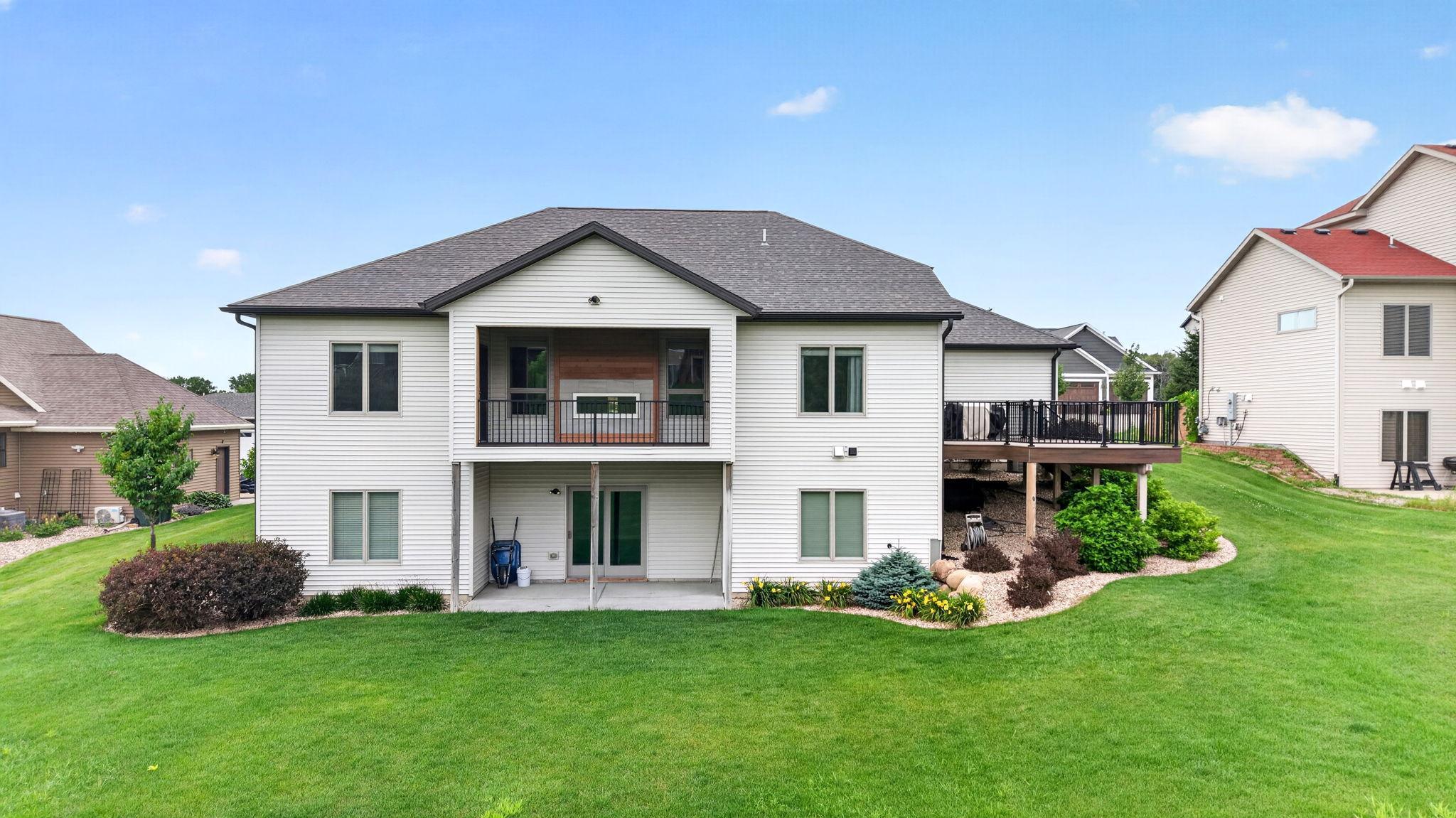 main property photo 45