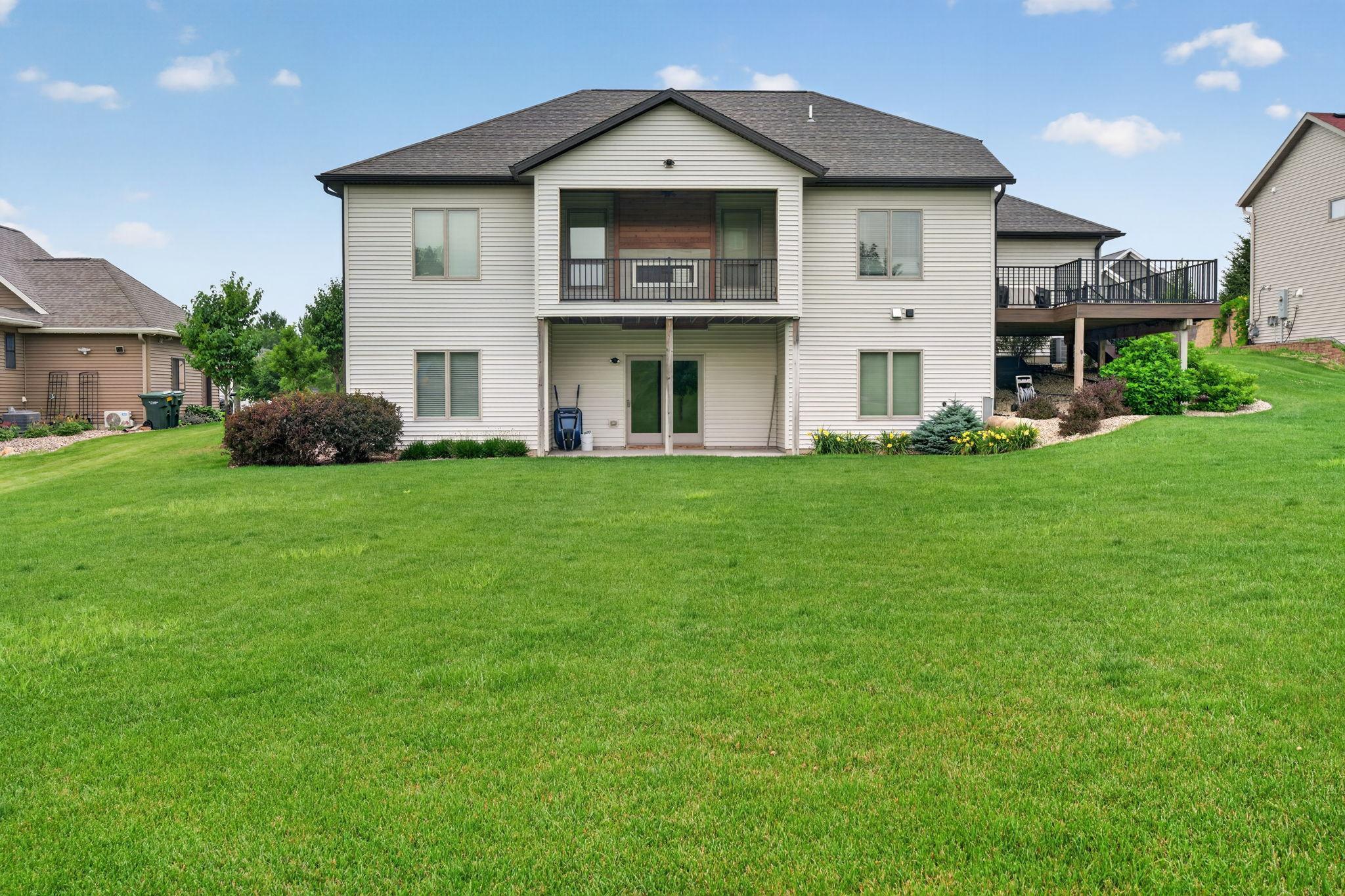 main property photo 47