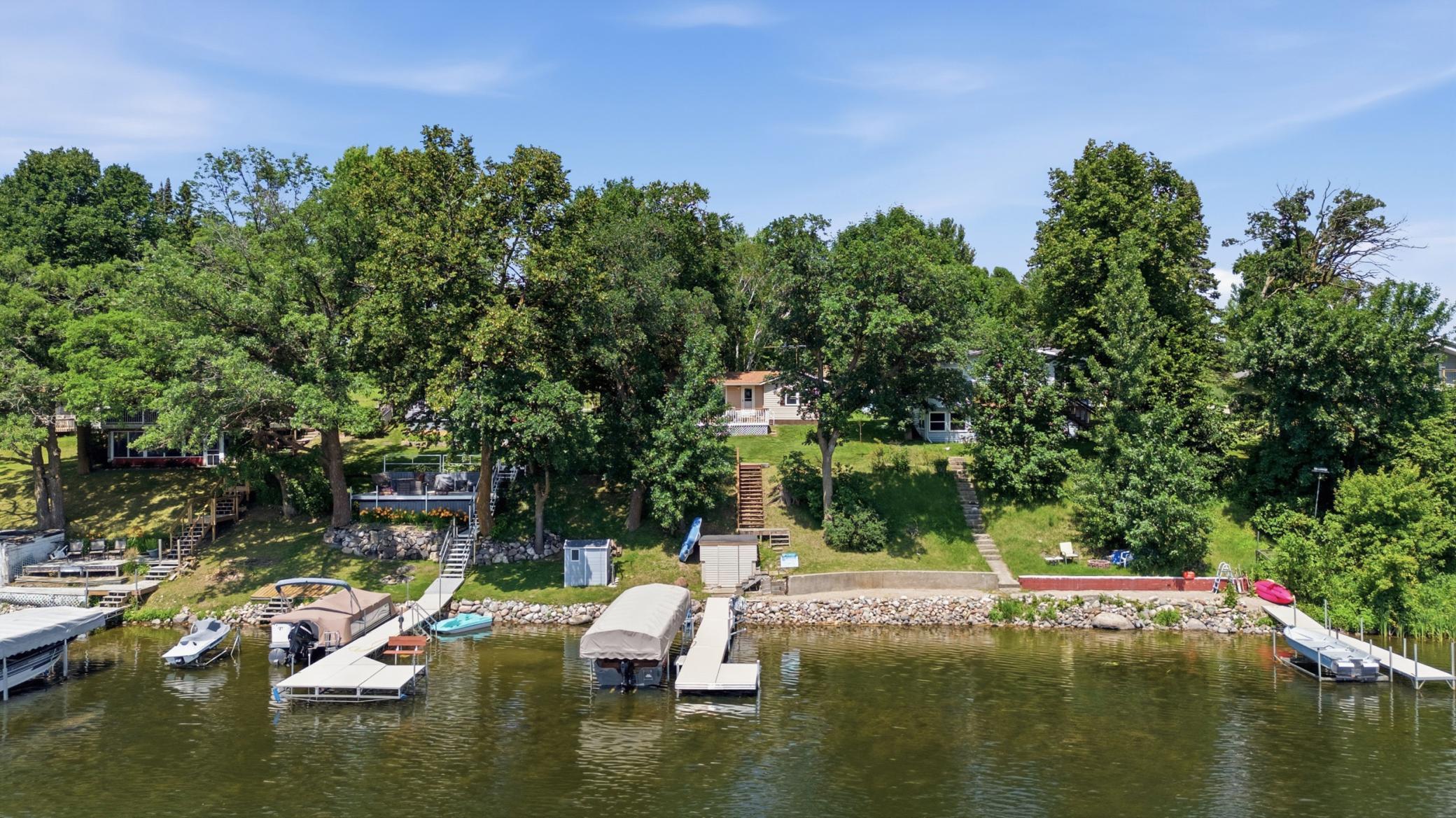 main property photo 41
