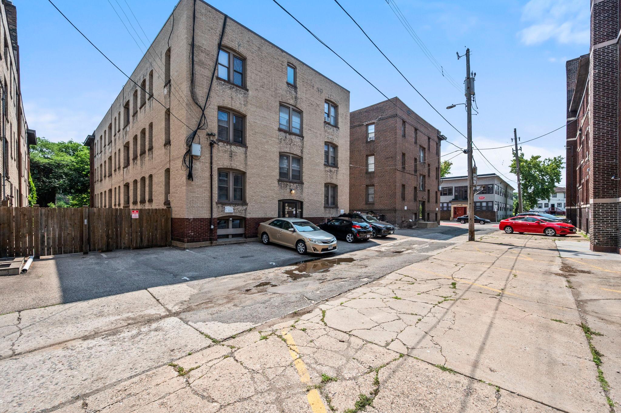 main property photo 25