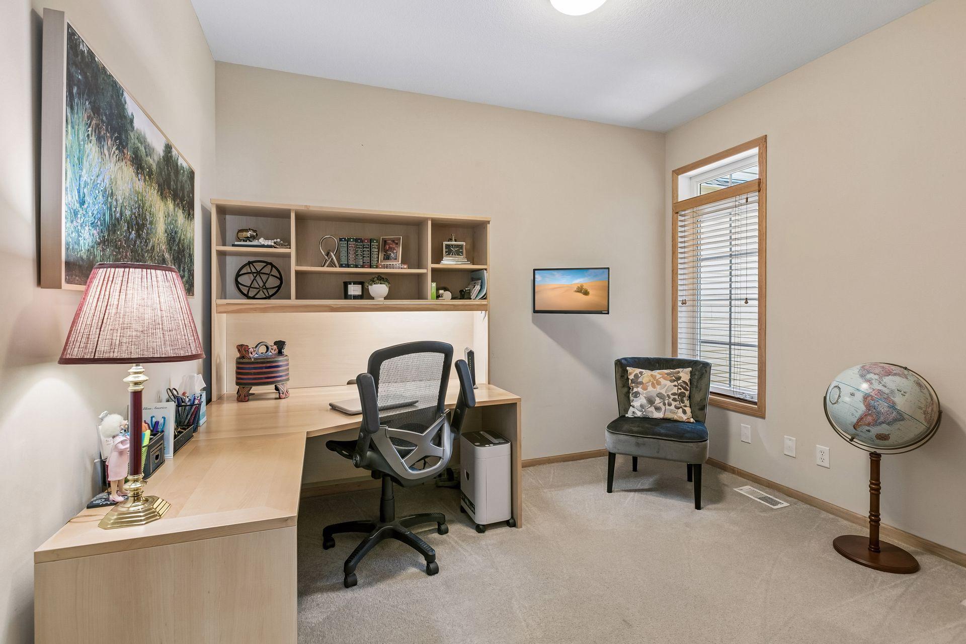 main property photo 16
