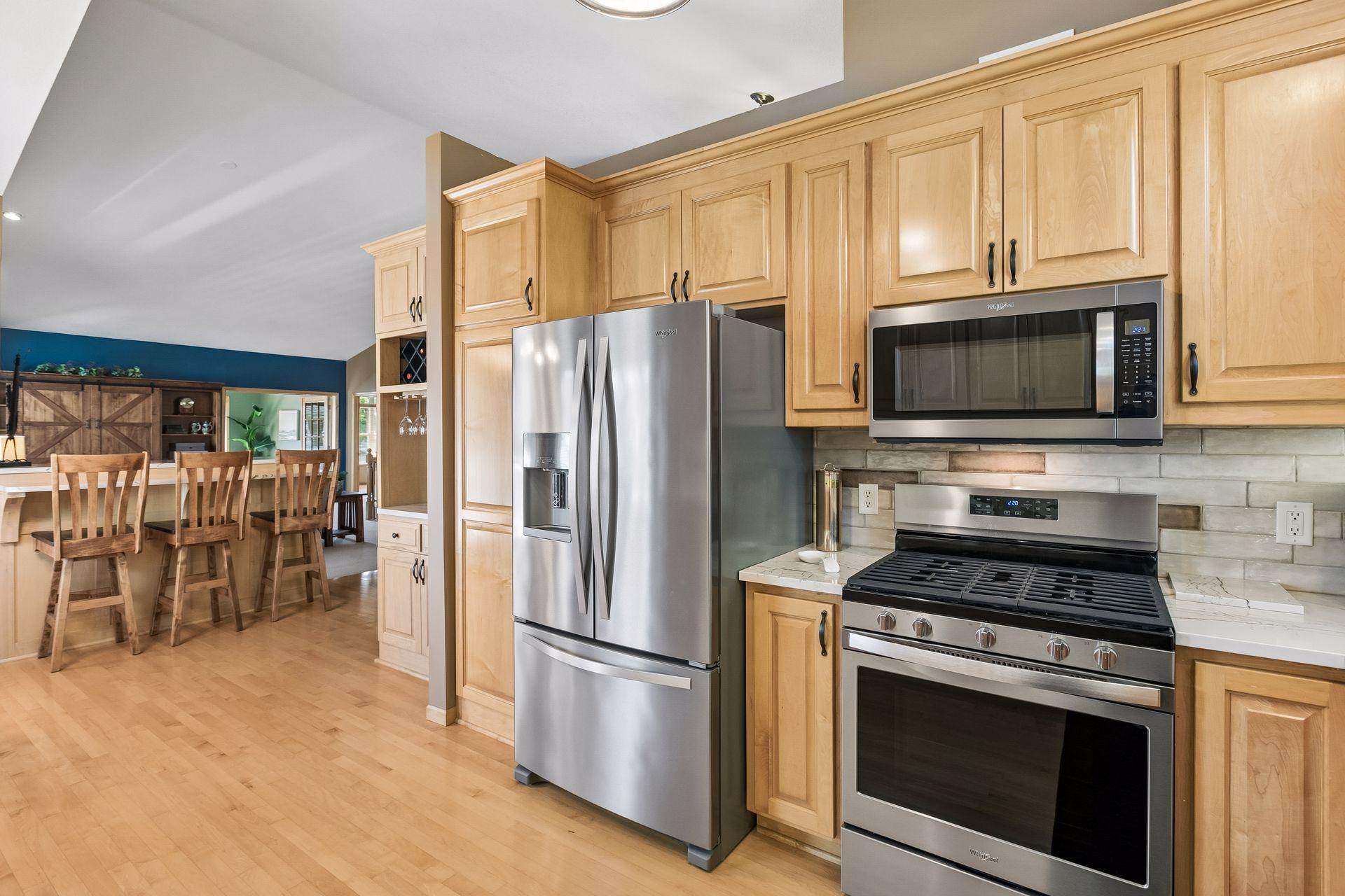 main property photo 3