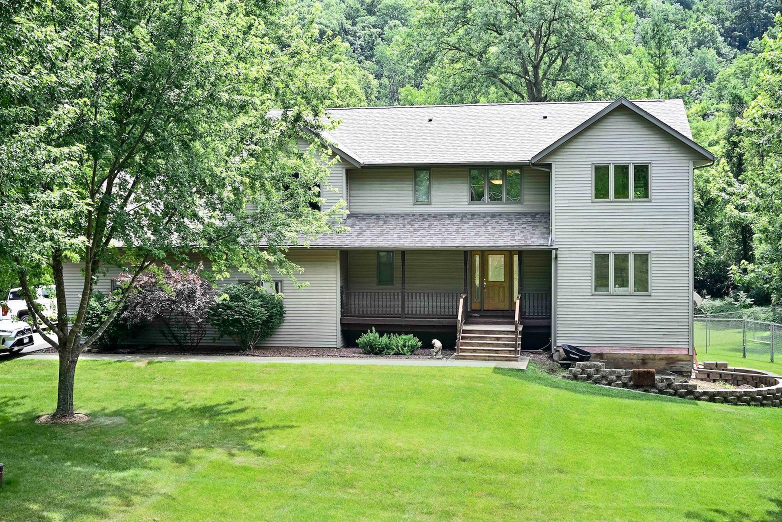 main property photo 38
