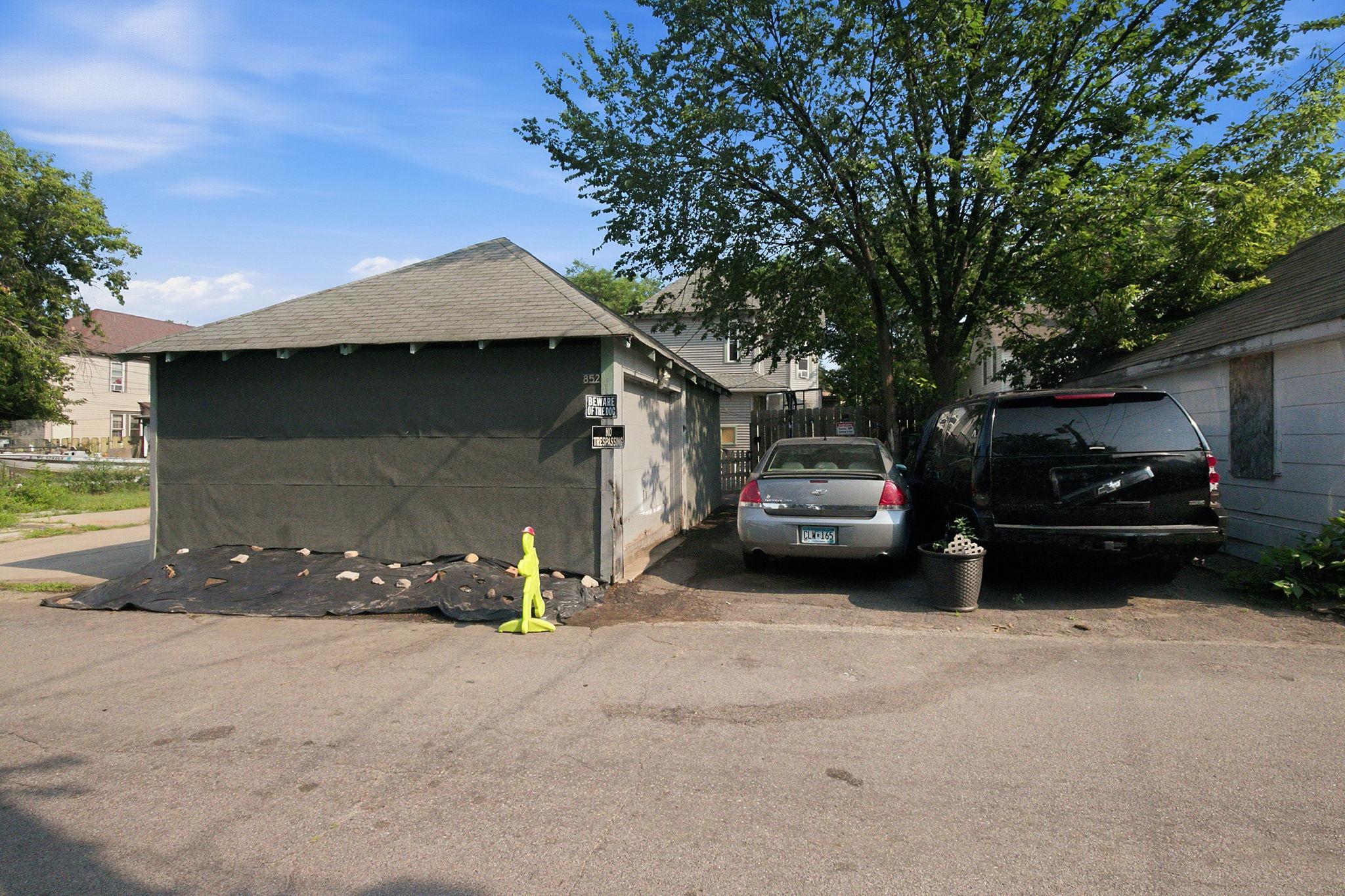 main property photo 68