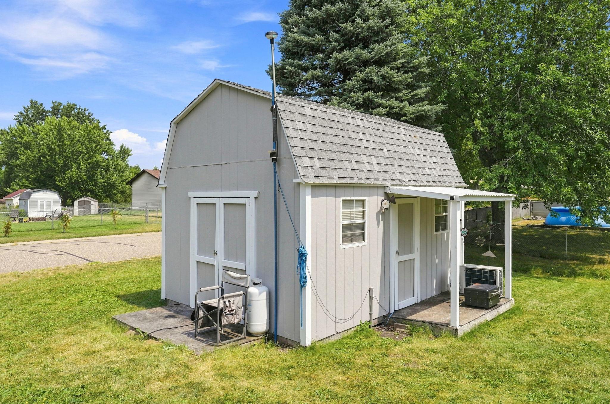 main property photo 22