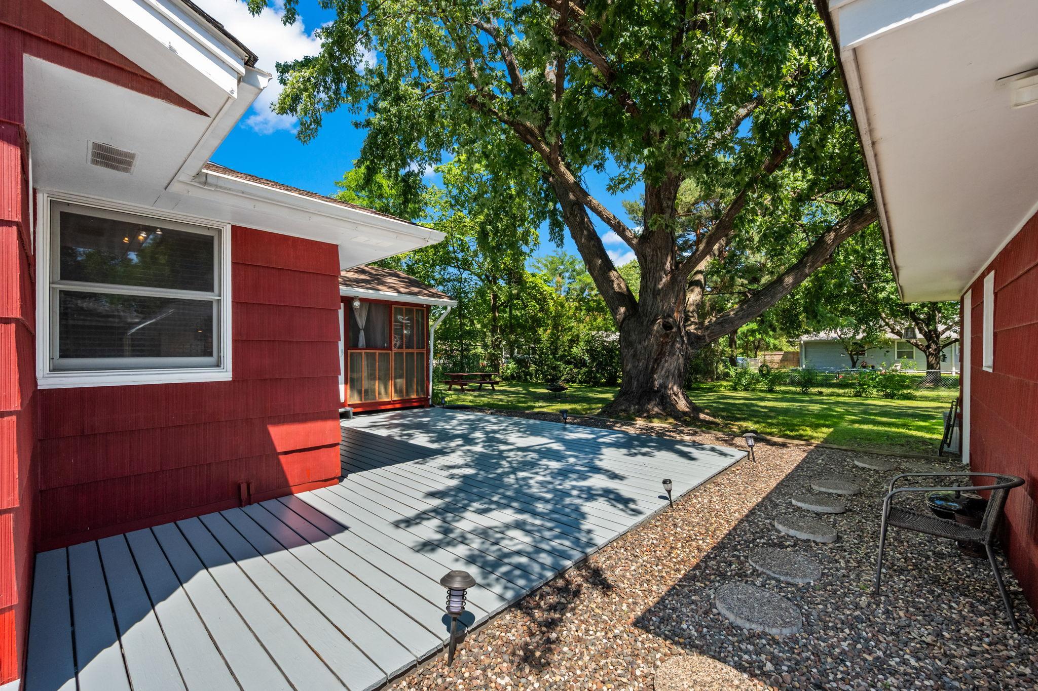 main property photo 19