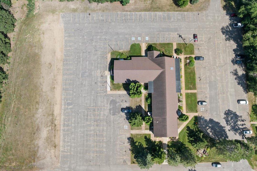 main property photo 11