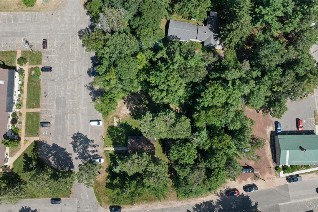main property photo 12