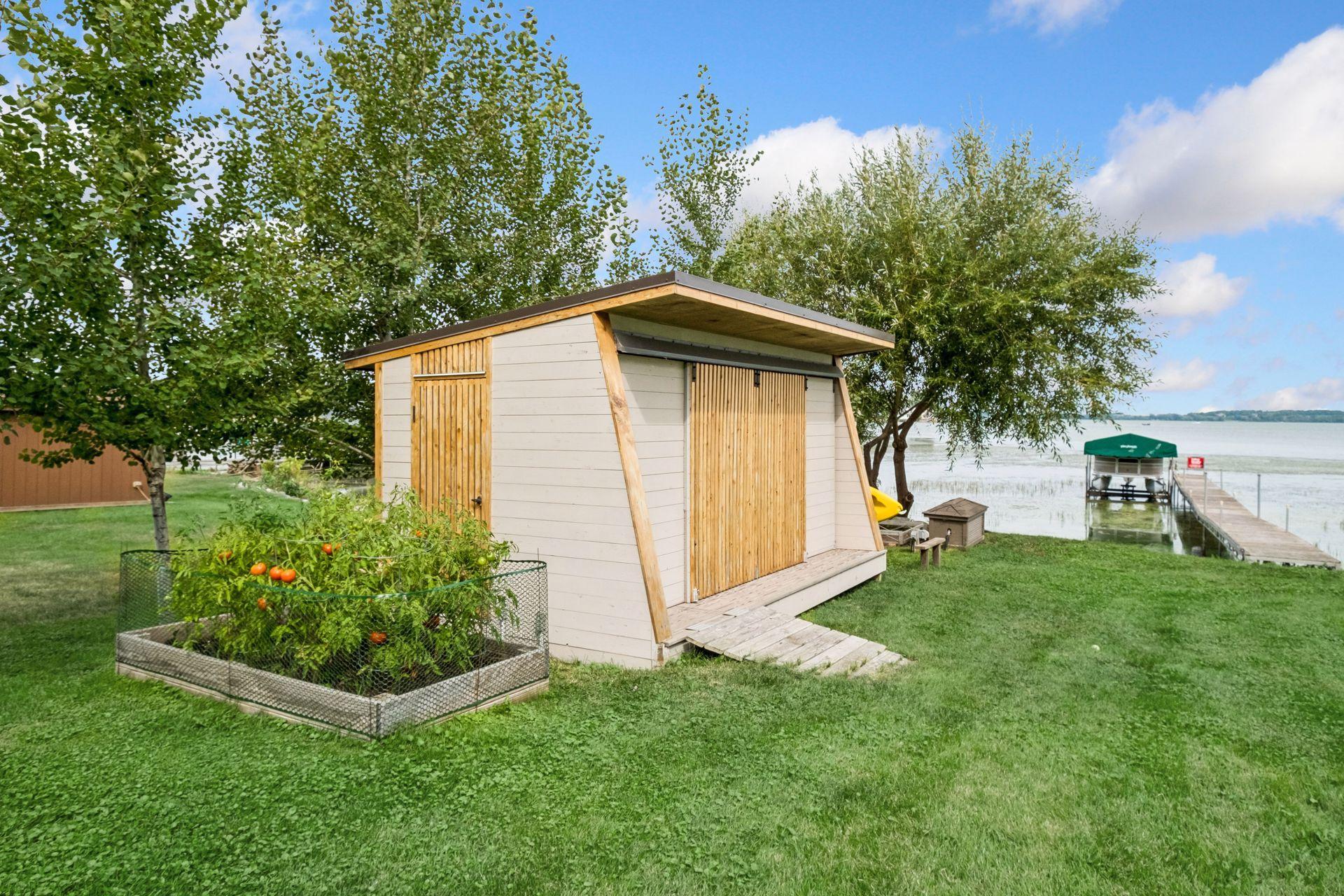 main property photo 47