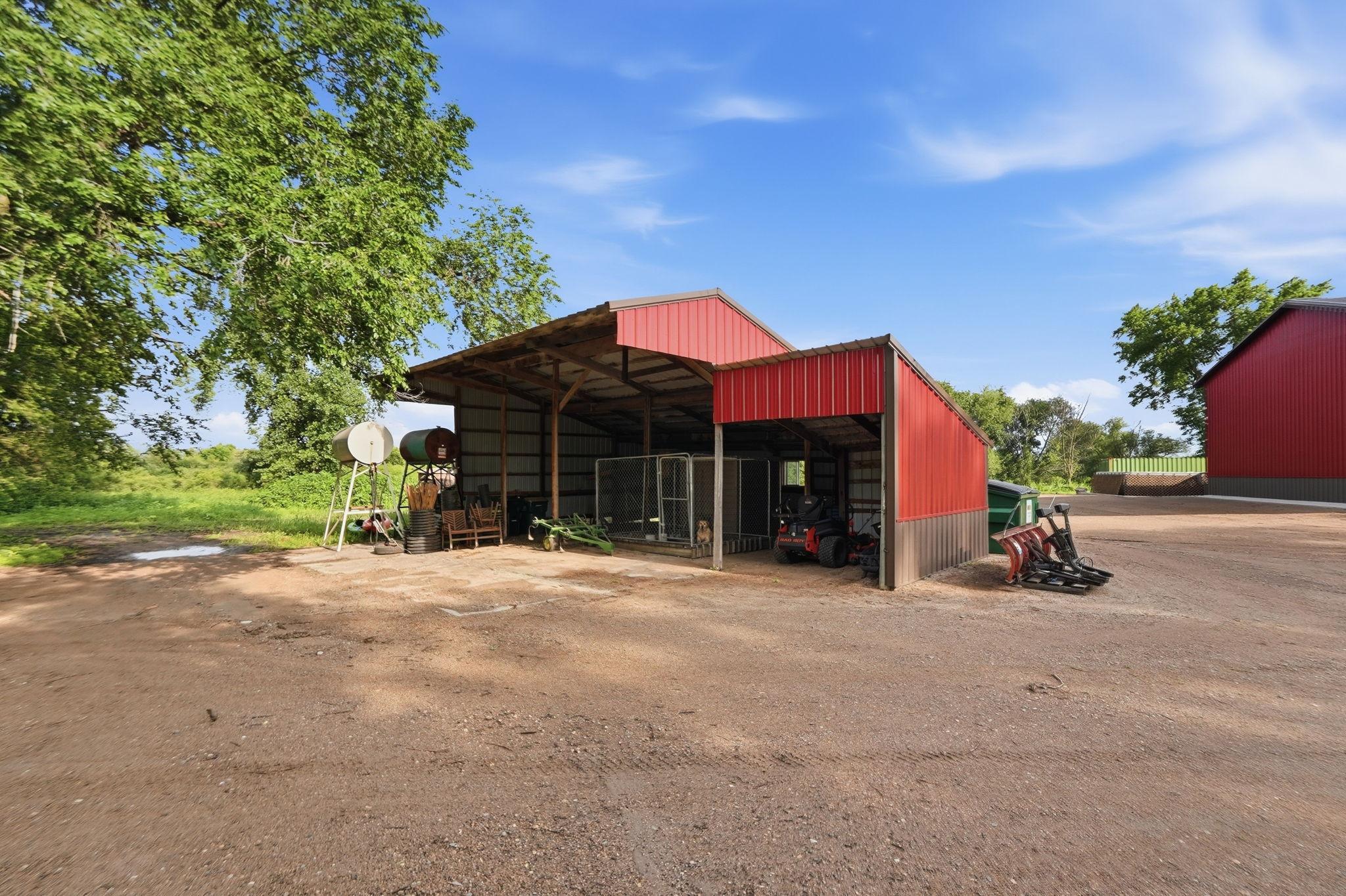main property photo 8