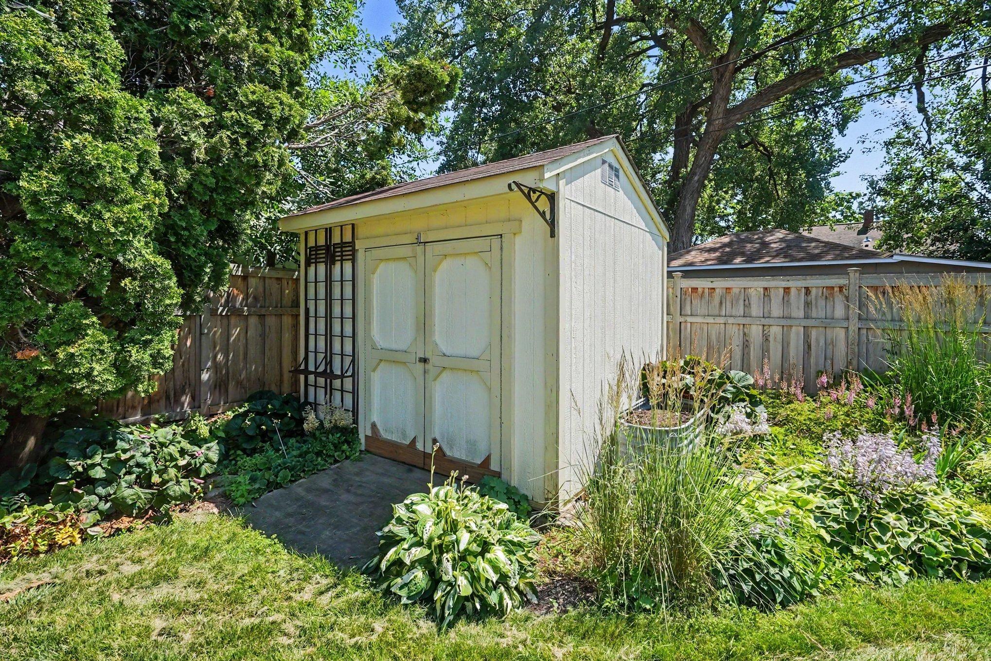 main property photo 19