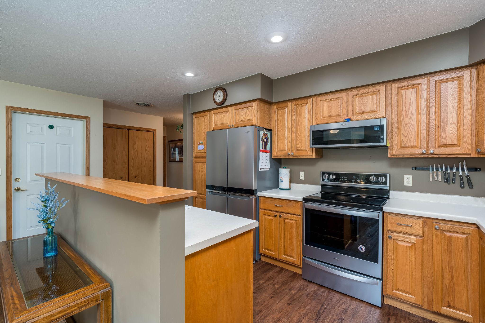 main property photo 12