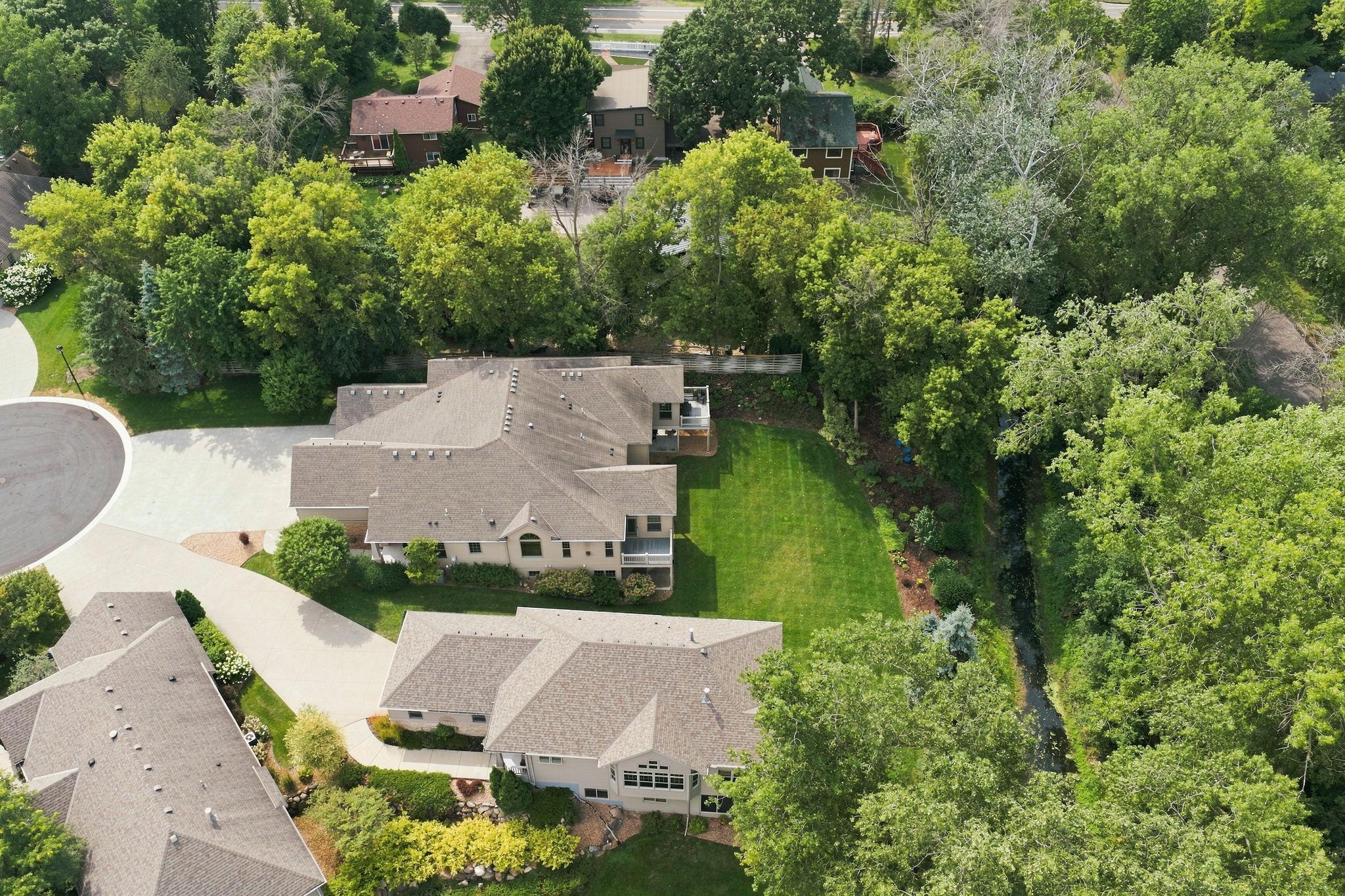 main property photo 50