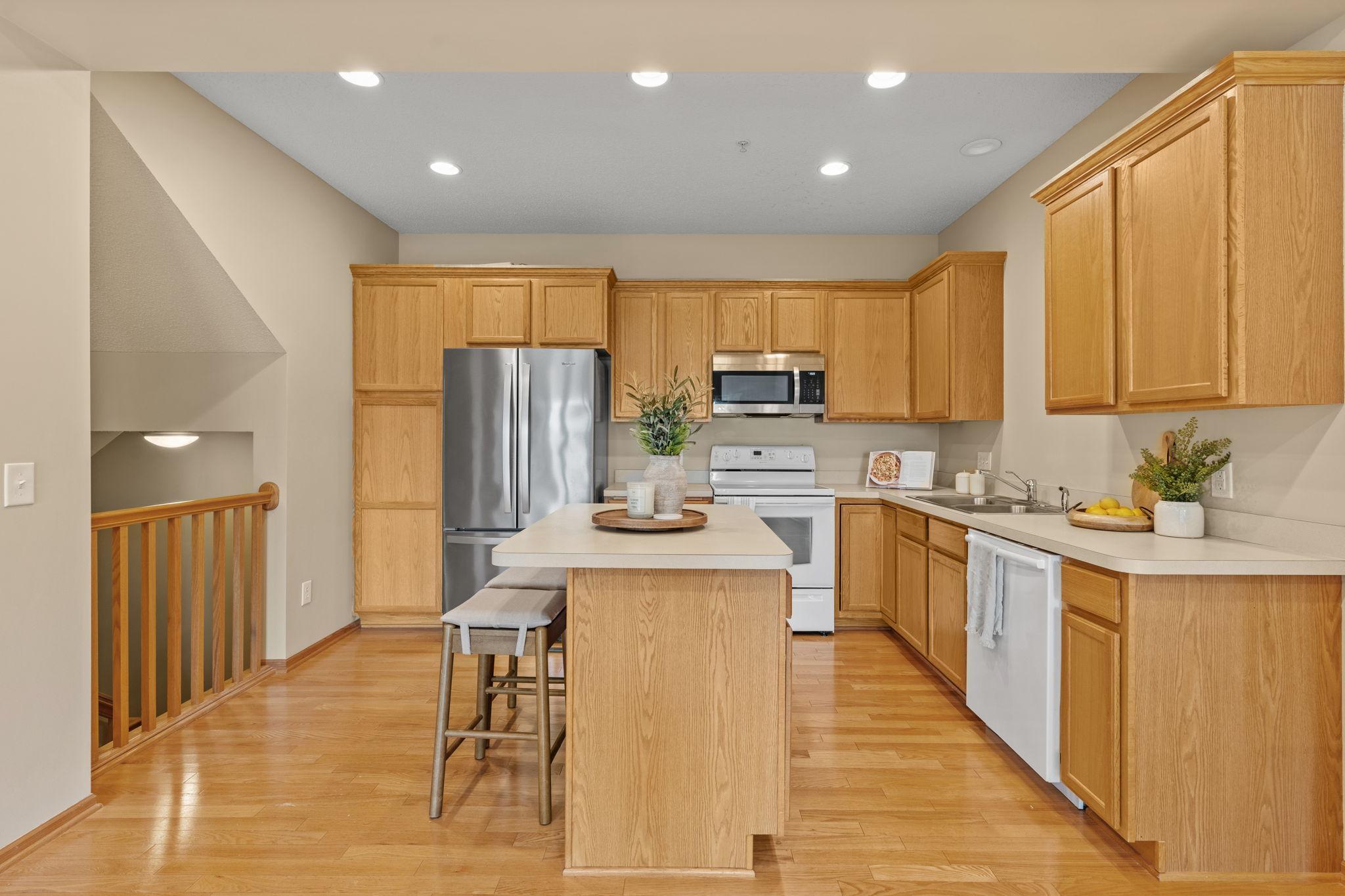 main property photo 13