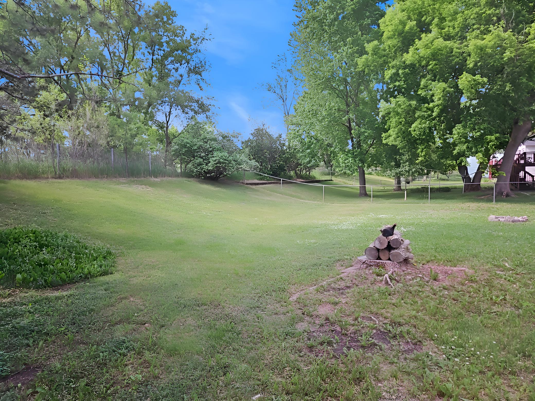 main property photo 41