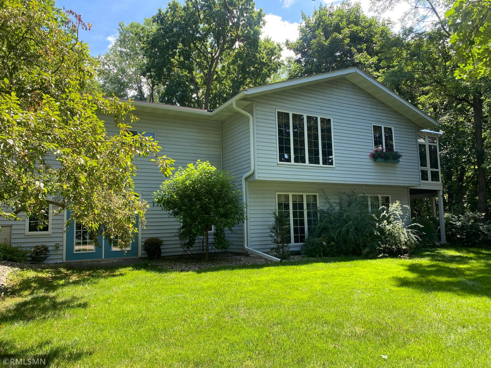 main property photo 8