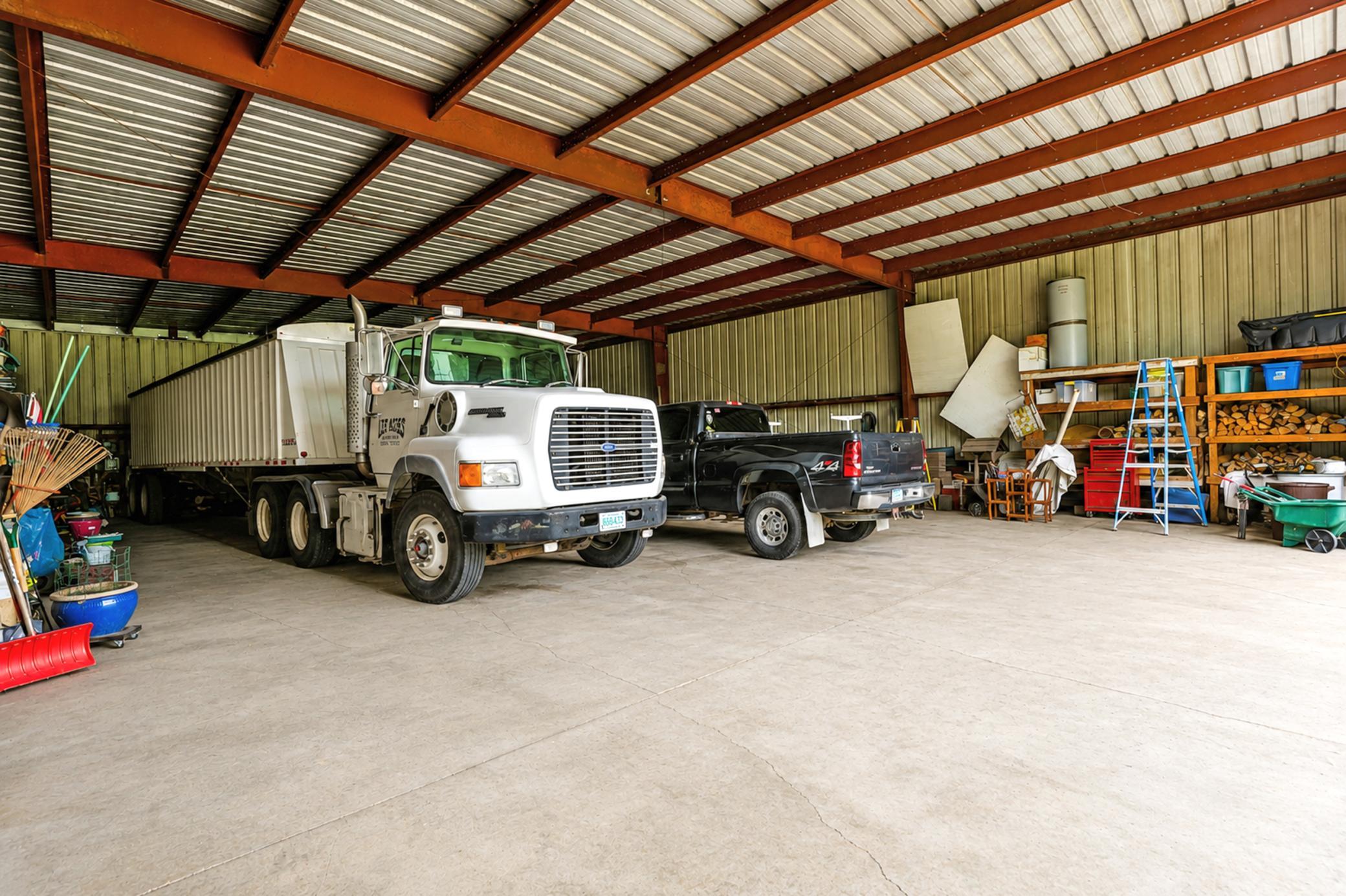 main property photo 45