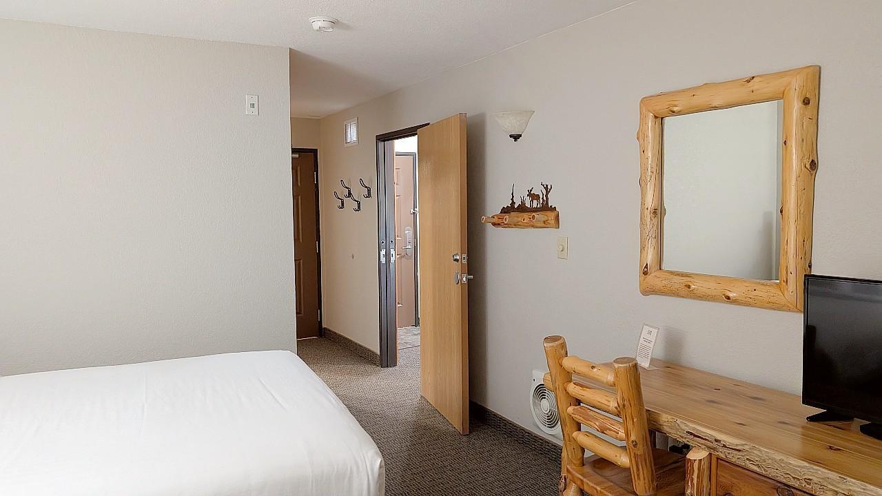 main property photo 12