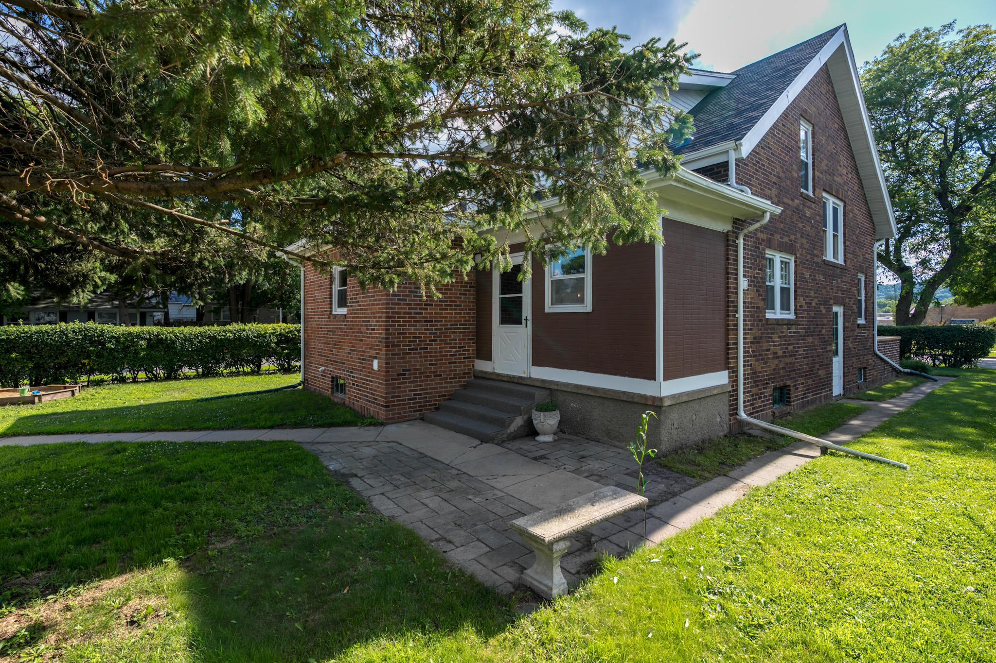 main property photo 40