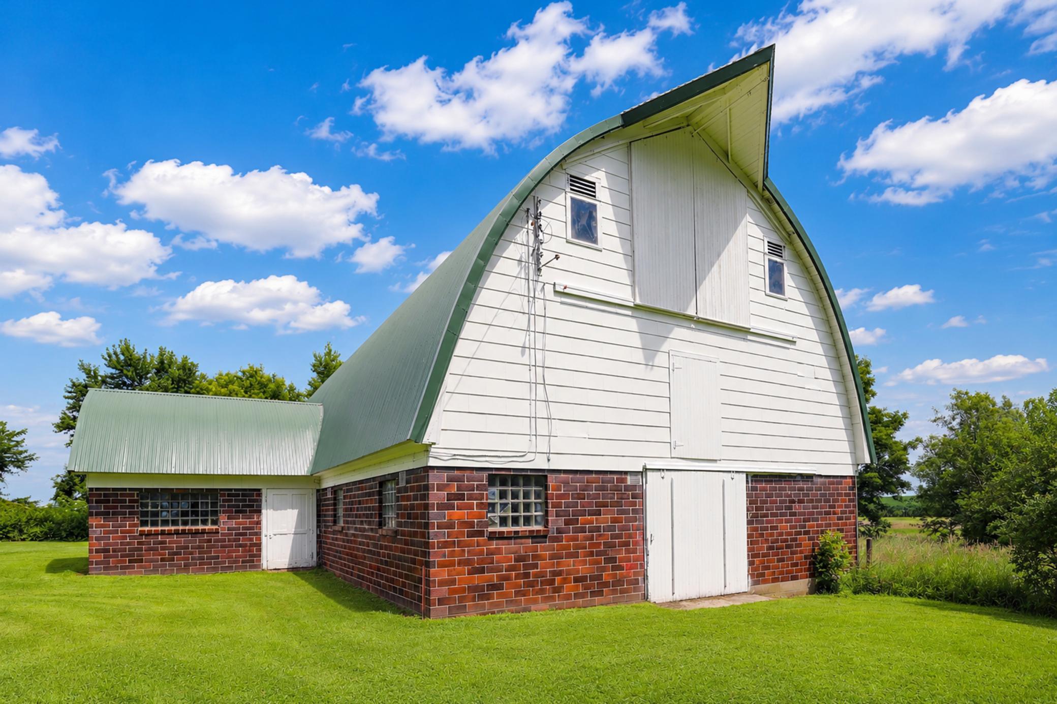 main property photo 35