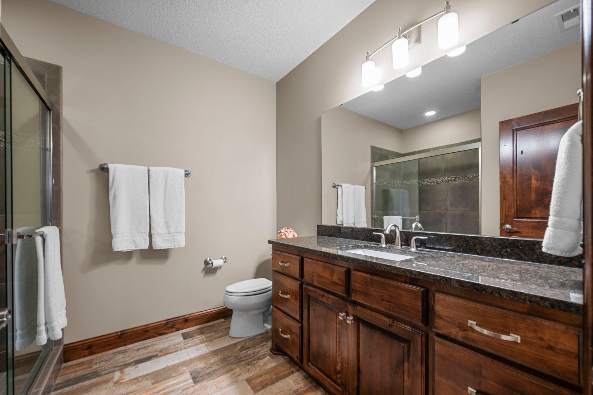 main property photo 78