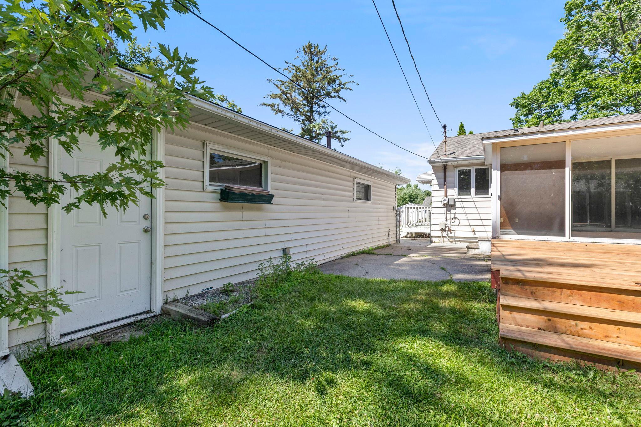 main property photo 50