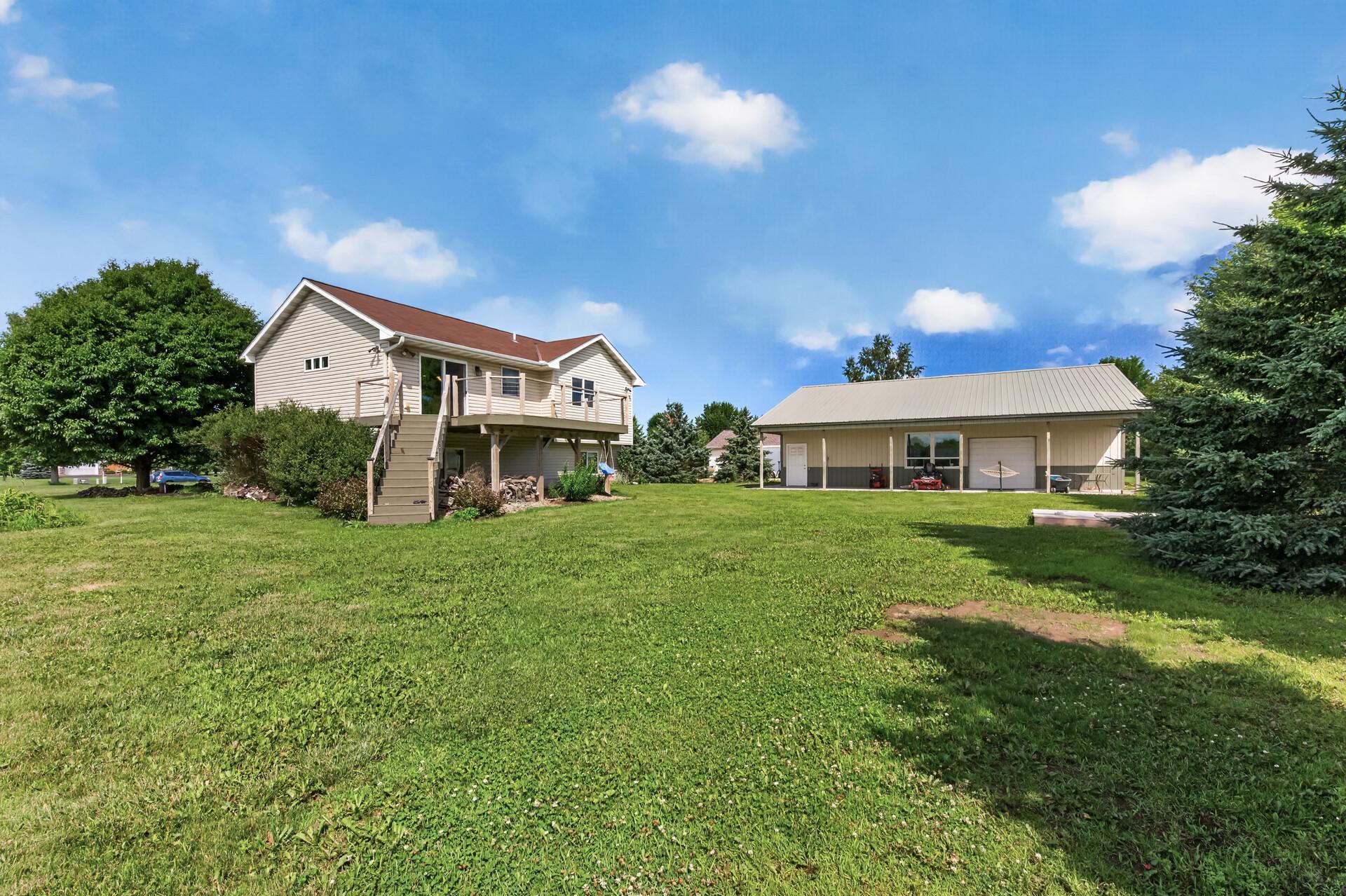 main property photo 37