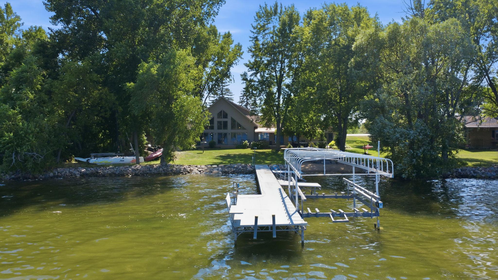 main property photo 50