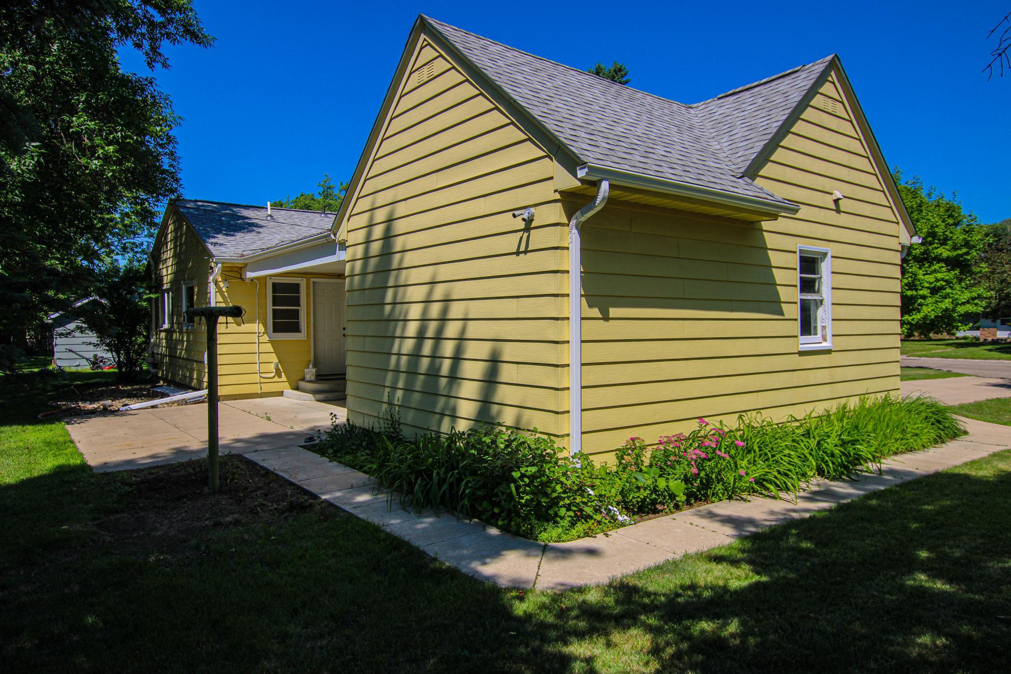 main property photo 4