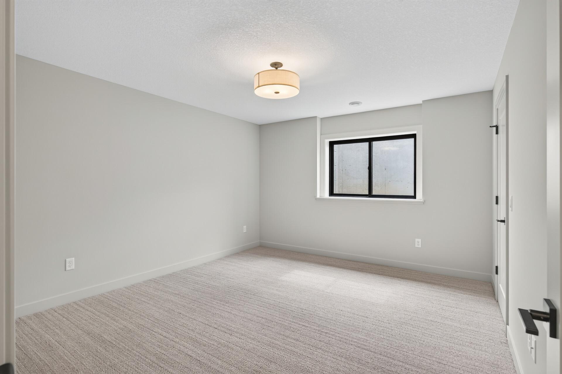 main property photo 79