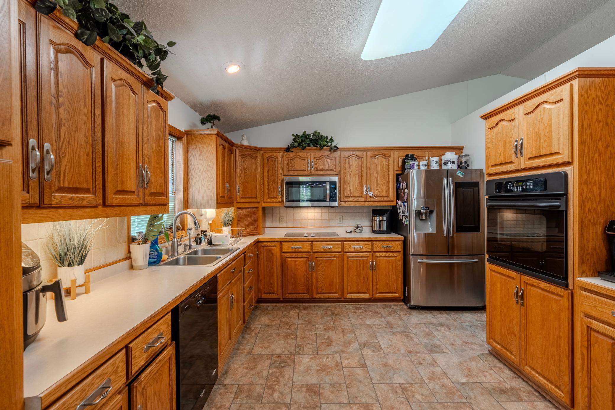 main property photo 22