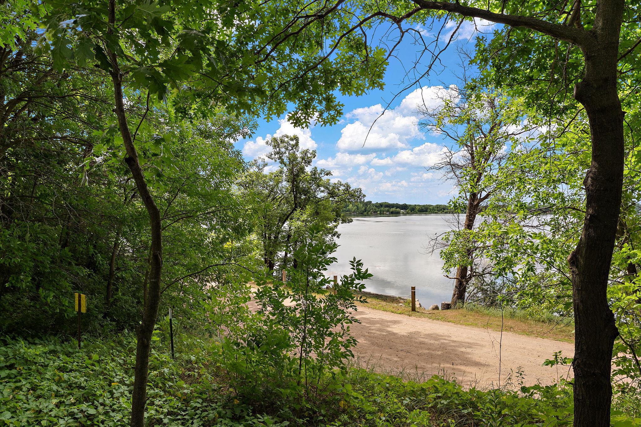 main property photo 41