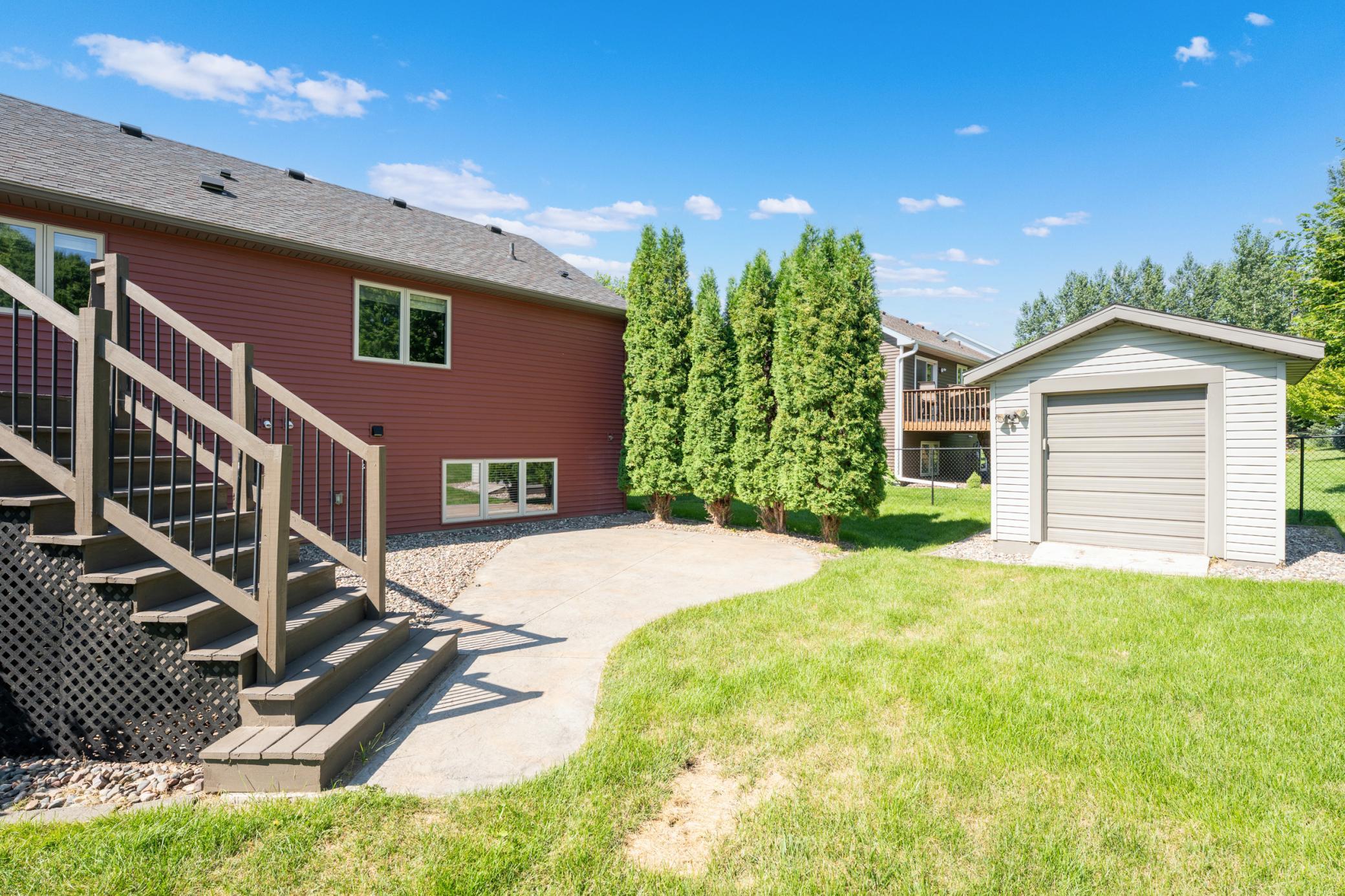 main property photo 30
