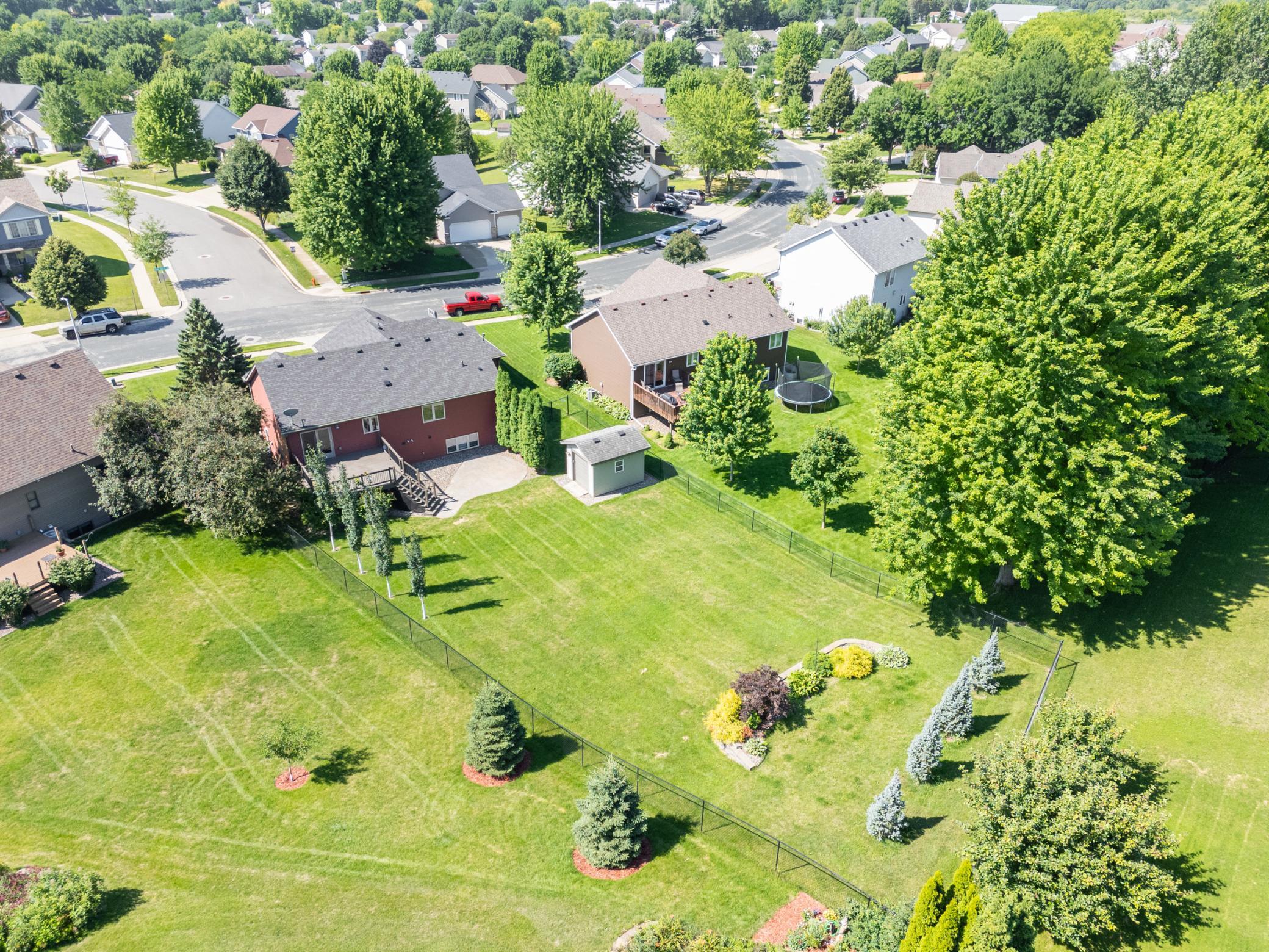 main property photo 32